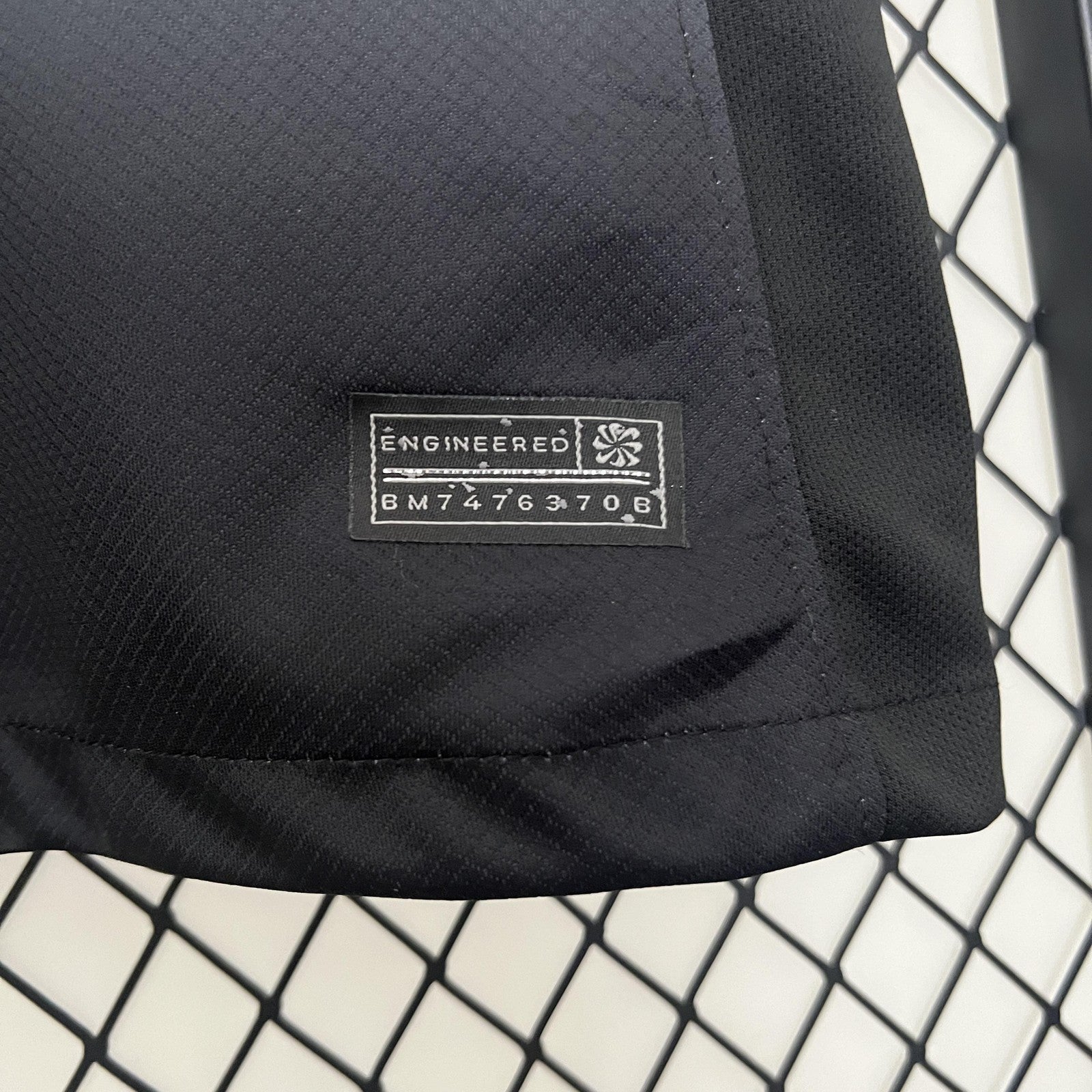 24 25 Women Corinthians Home