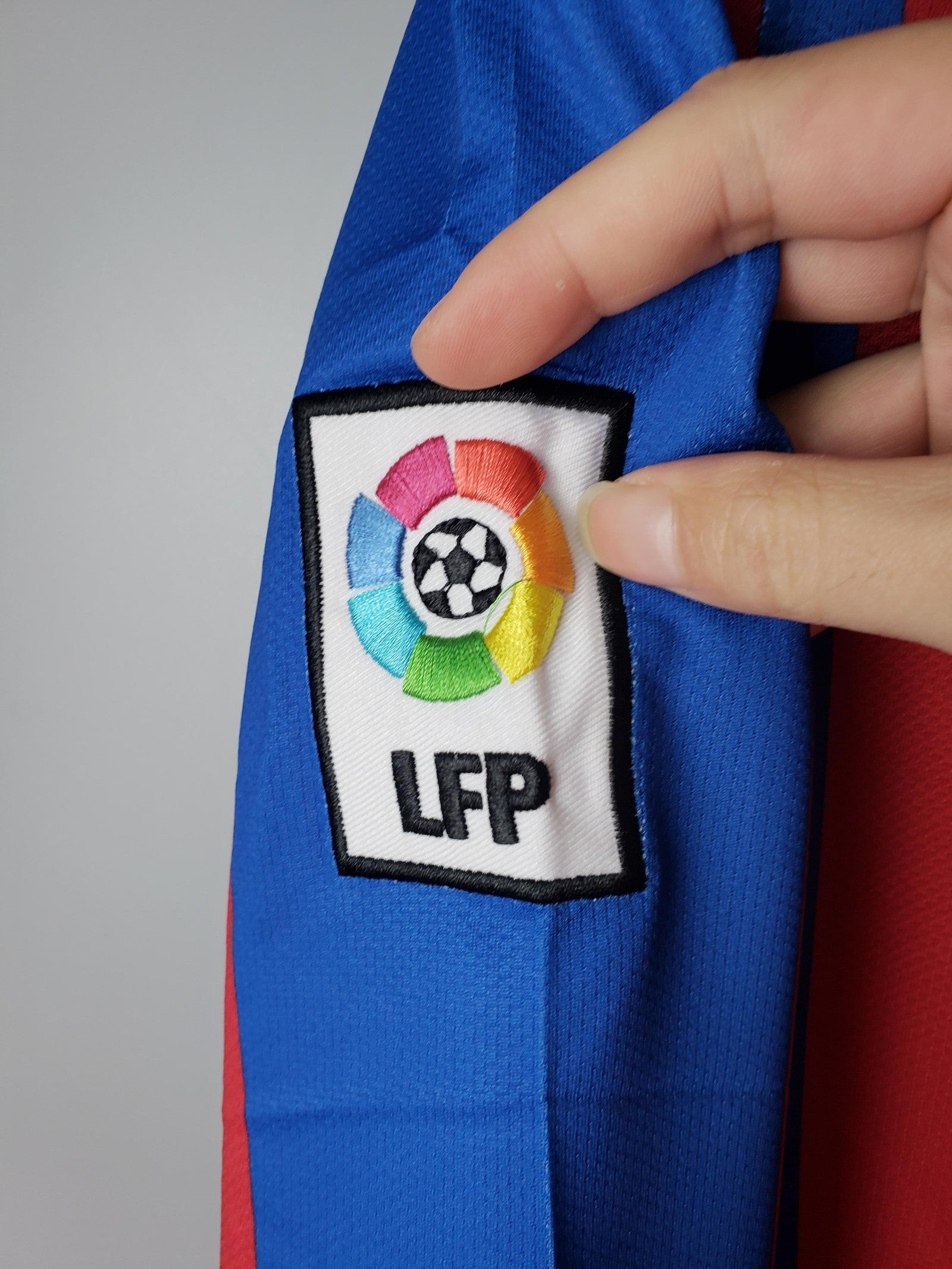 Retro Barcelona Long Sleeves Home