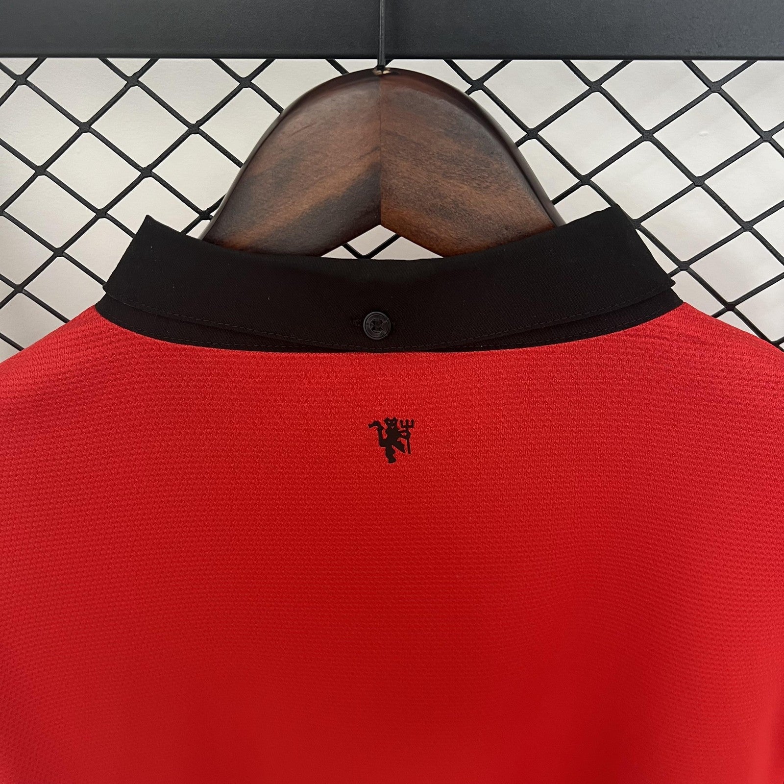 Retro Long Sleeve M U Home