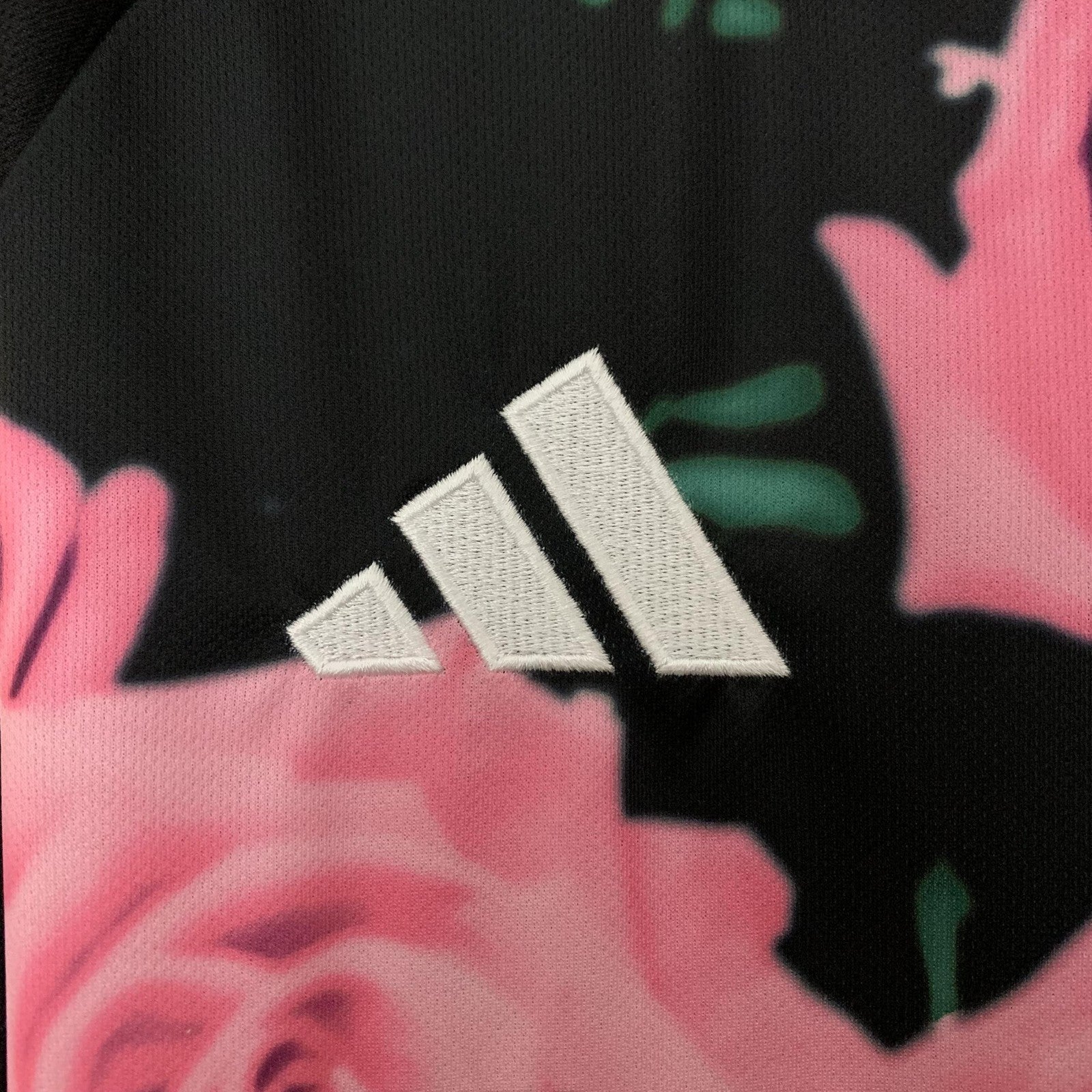 25 26 Real Madrid Special Edition 10