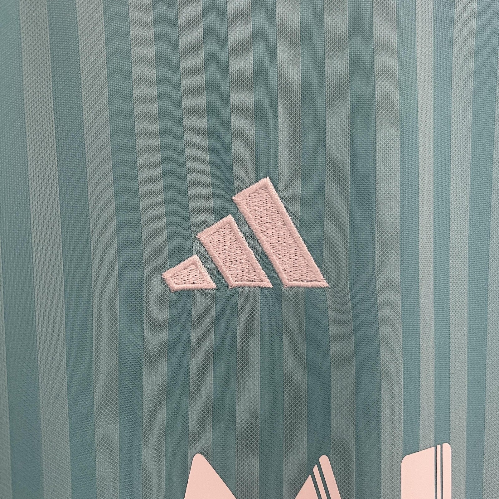 24 25 Miami Third Away