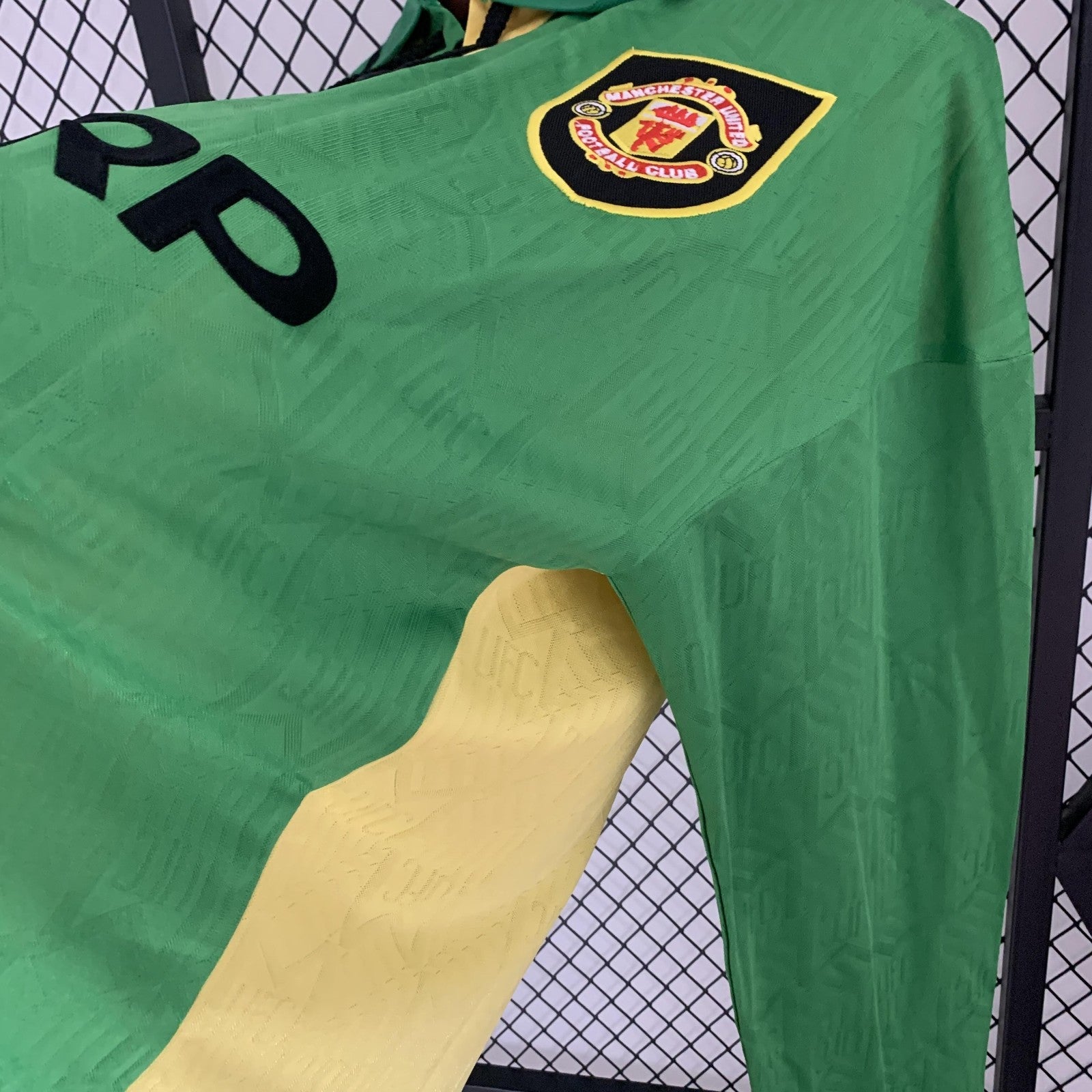 Retro Long Sleeve M U Third Away