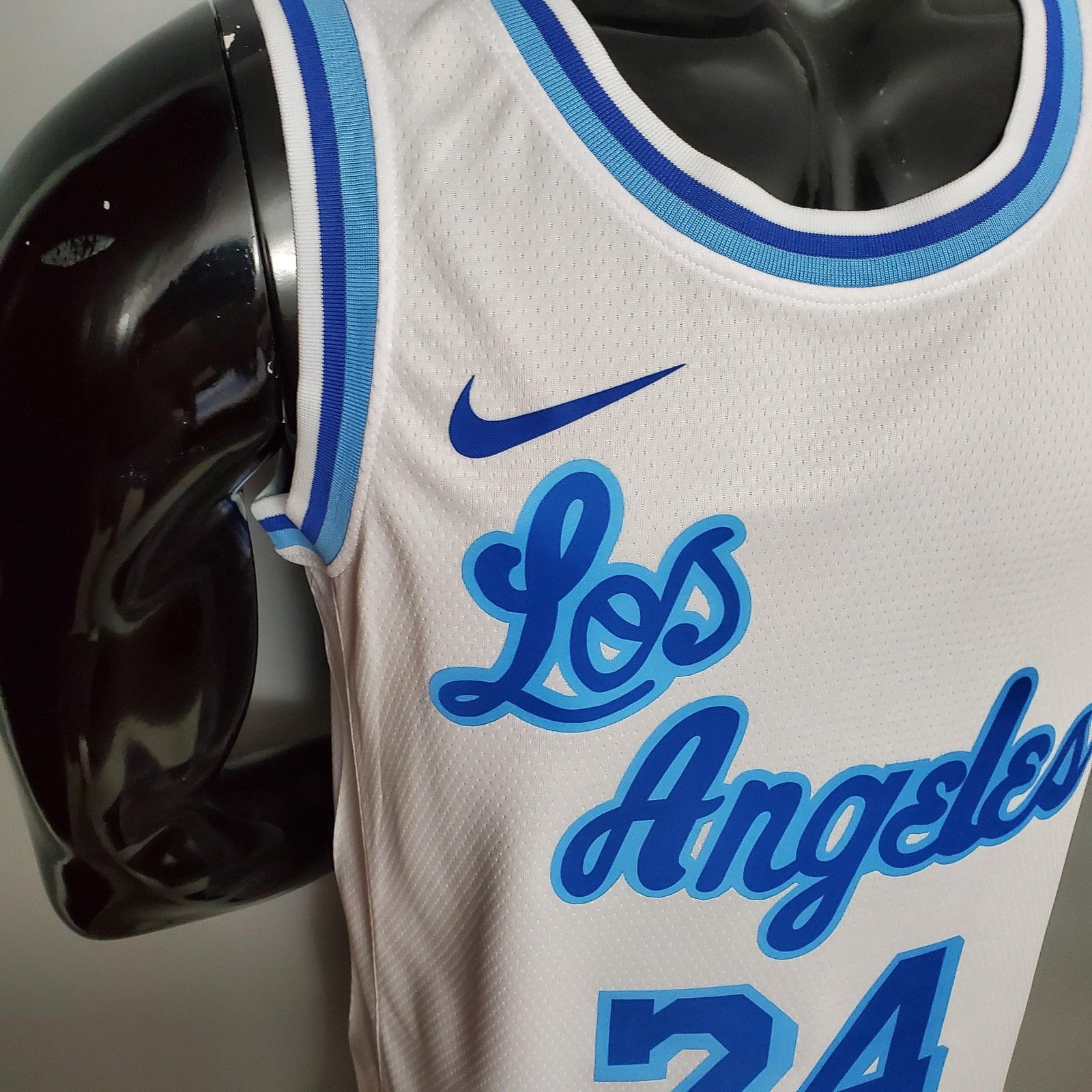 Retro Night Bryant #24 Los Angeles Lakers White Nba Jersey Nike Connect Recognition 2