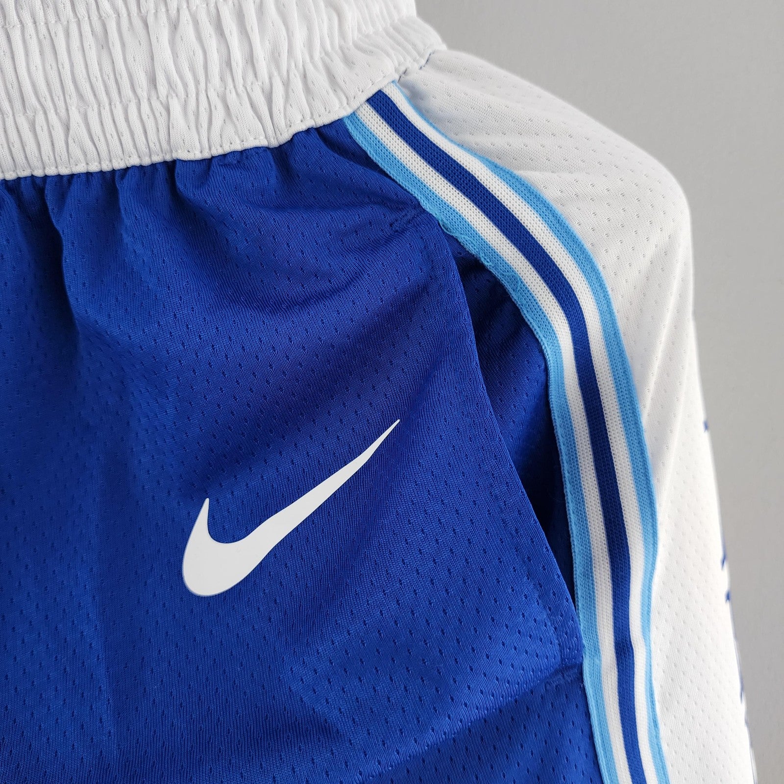 Los Angeles Lakers Retro Nba Shorts Blue White Trim