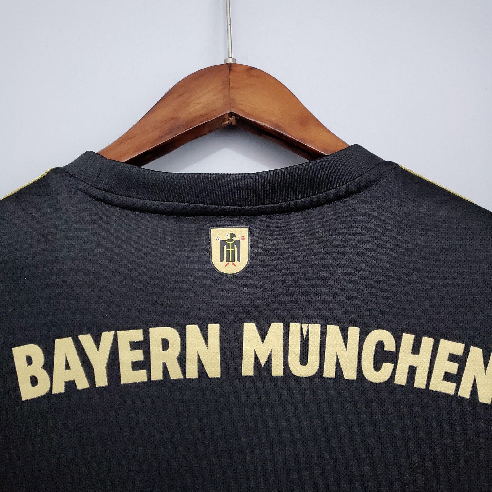 21 22 Bayern Munich Away