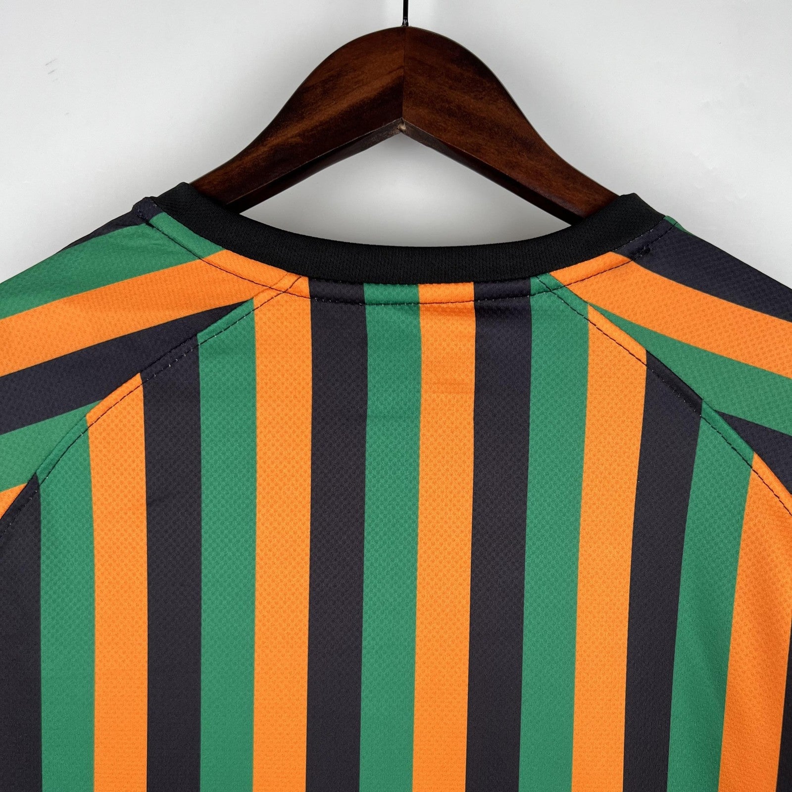 23 24 Venice Training Wear