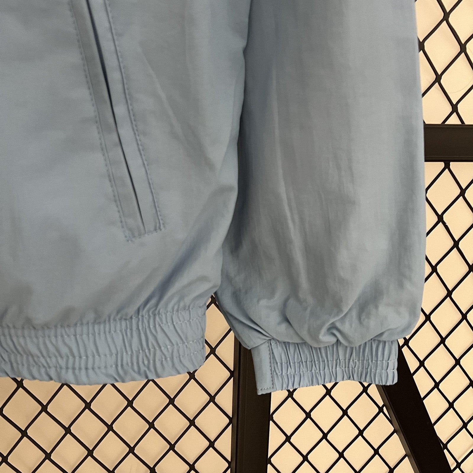 23 24 C D Guadalajara (women) Trench Coat Reversible