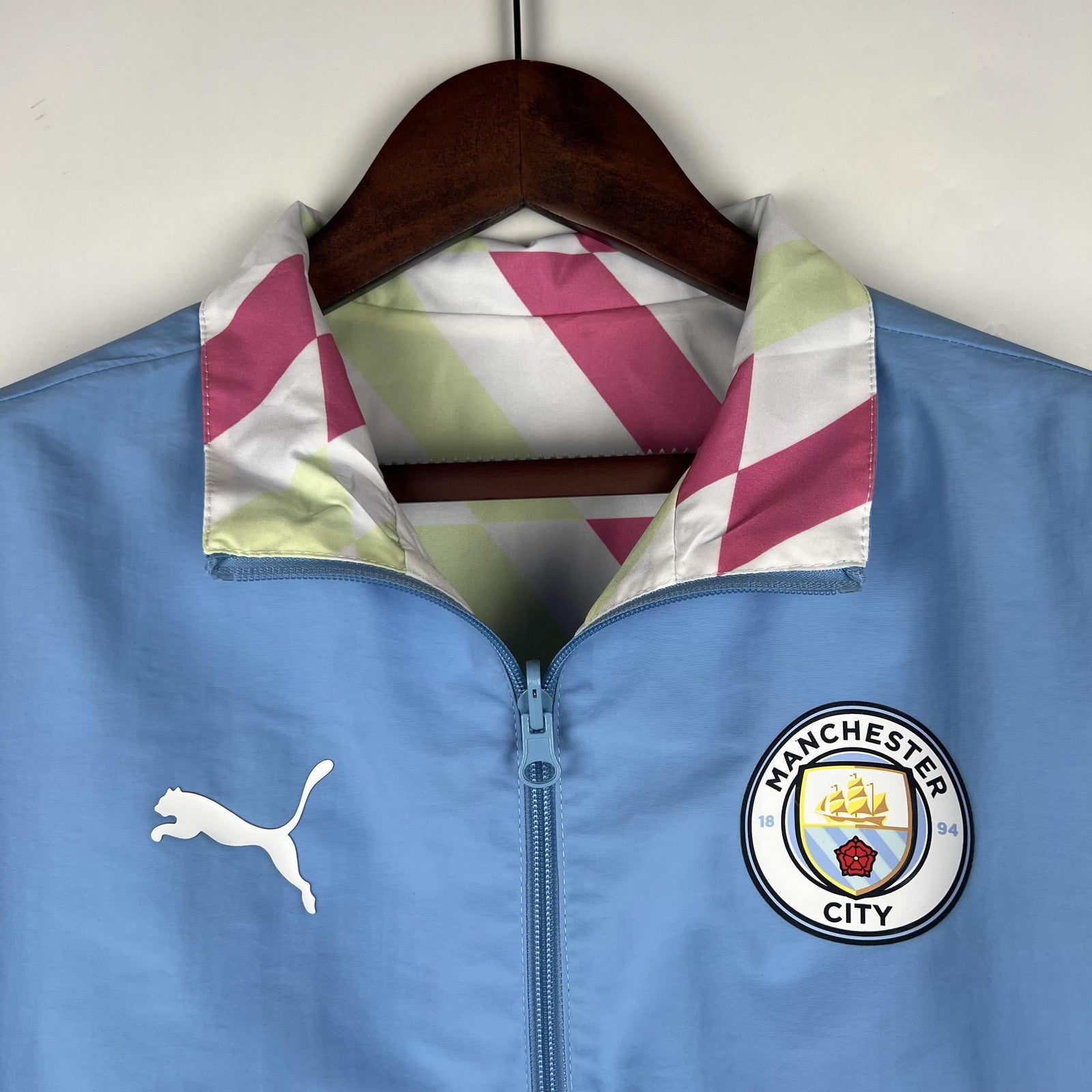 23 24 Manchester City Trench Coat Reversible 2