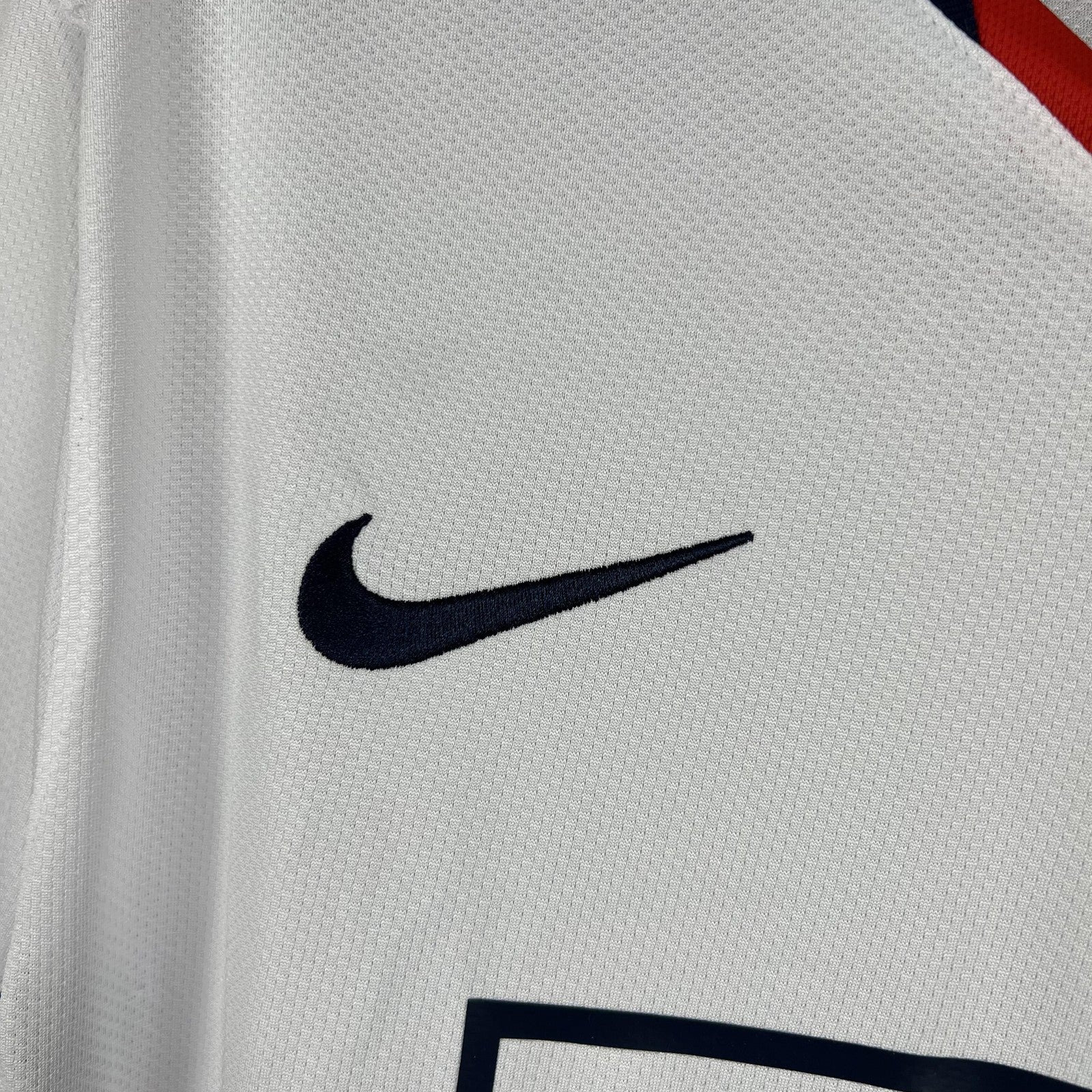 Retro Long Sleeve M U White