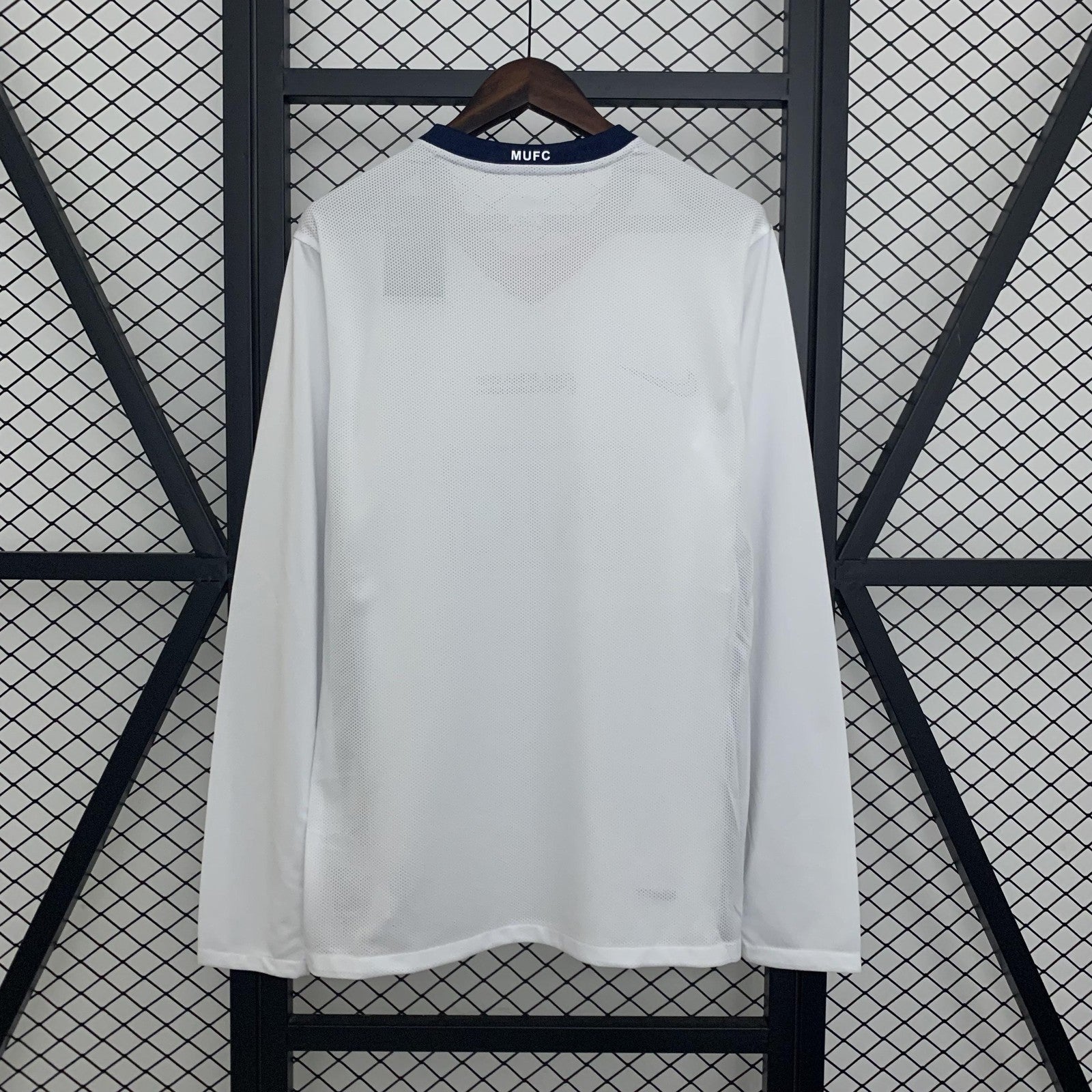 Retro M U Champions League Away Edition