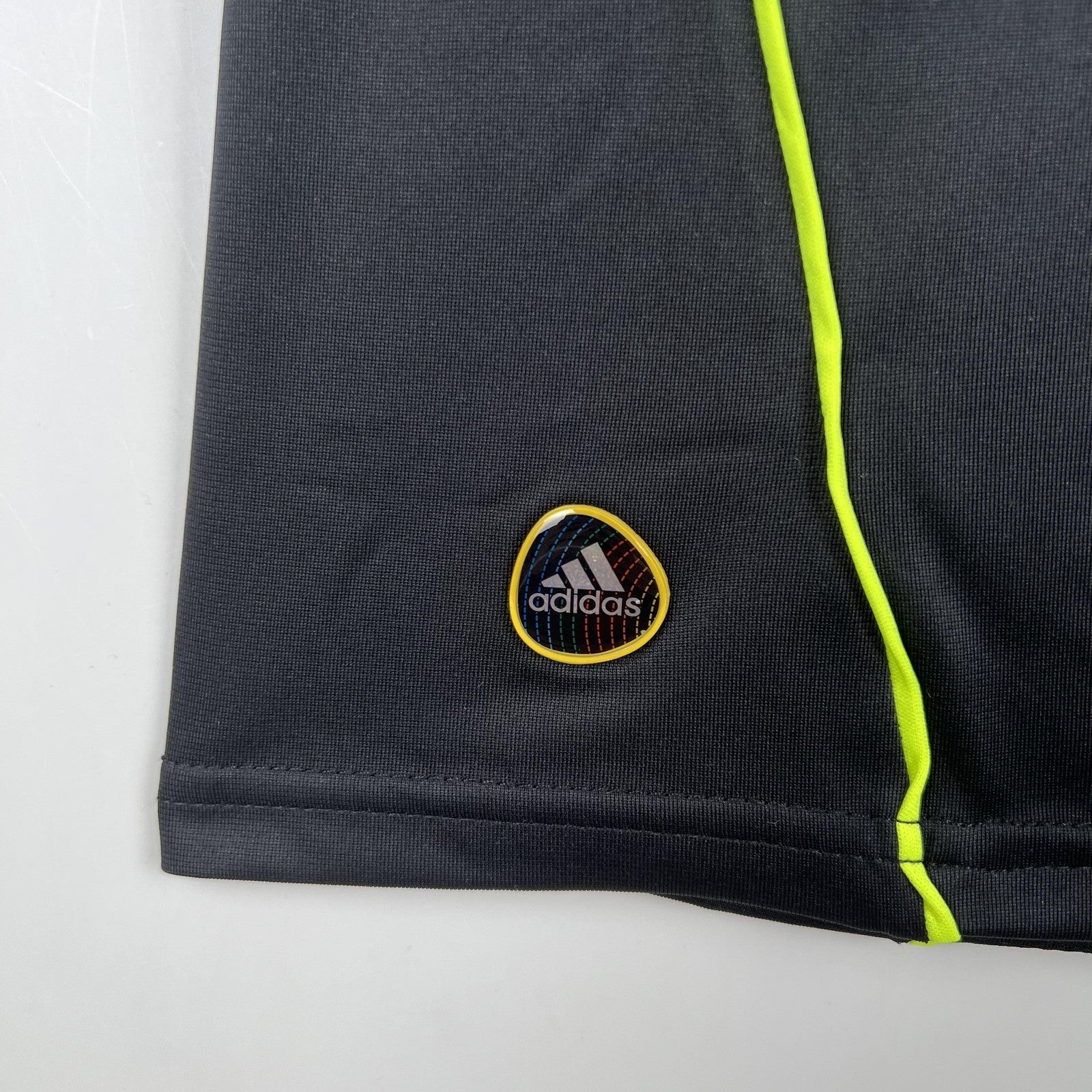 Retro Real Madrid 10 11 Away