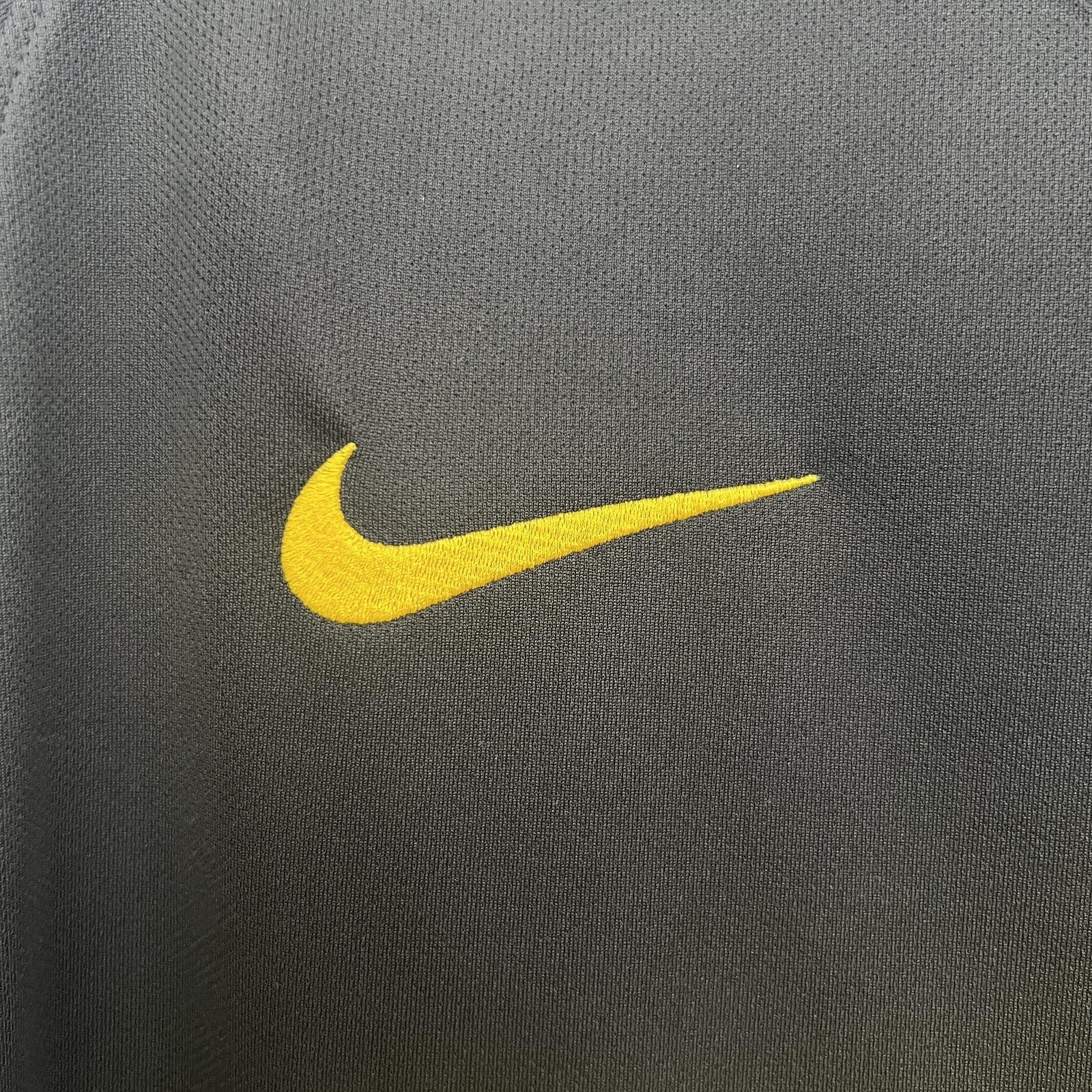 Retro Atletico Madrid 16 17 Away