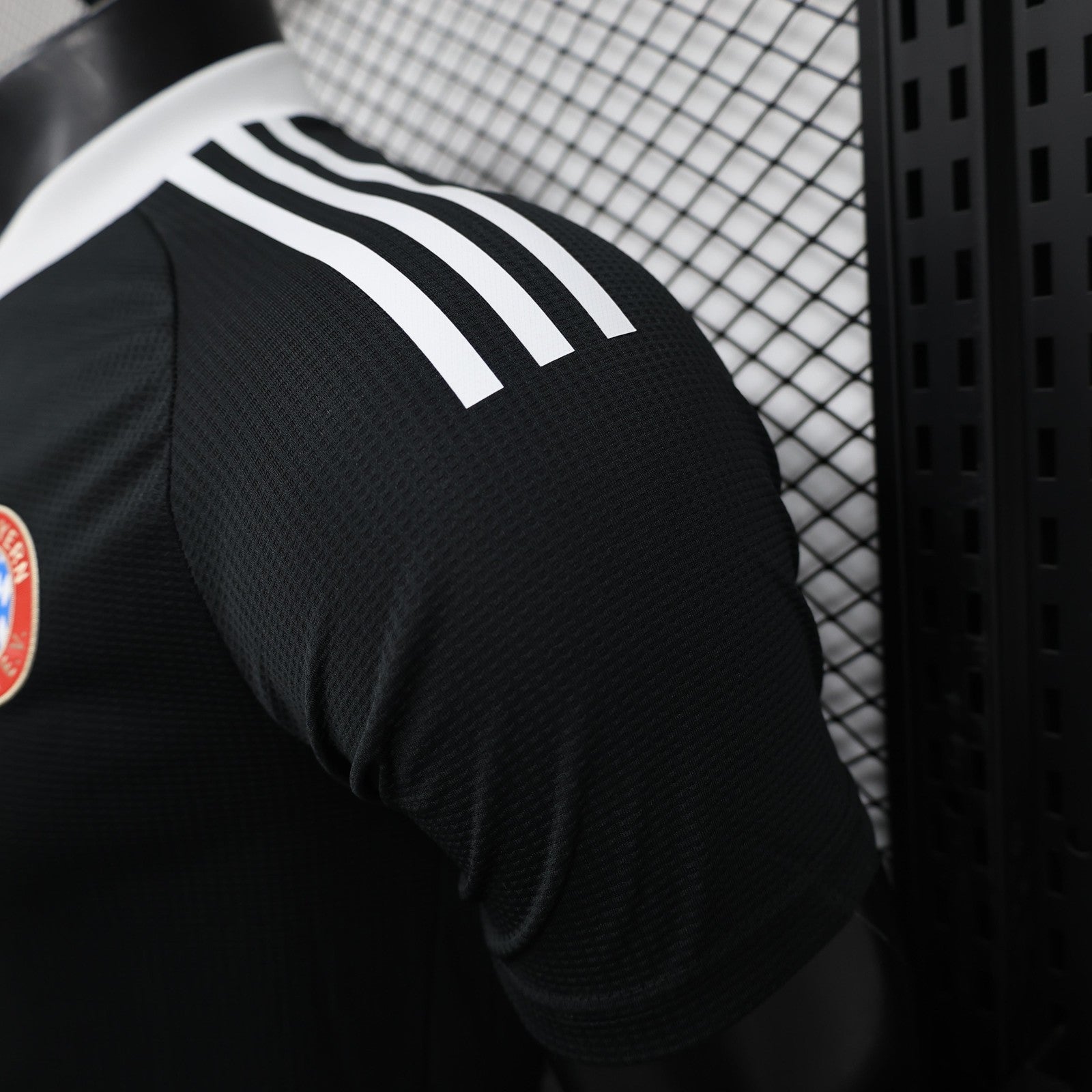 24 25 Player Bayern Munich Black Goalkeeper