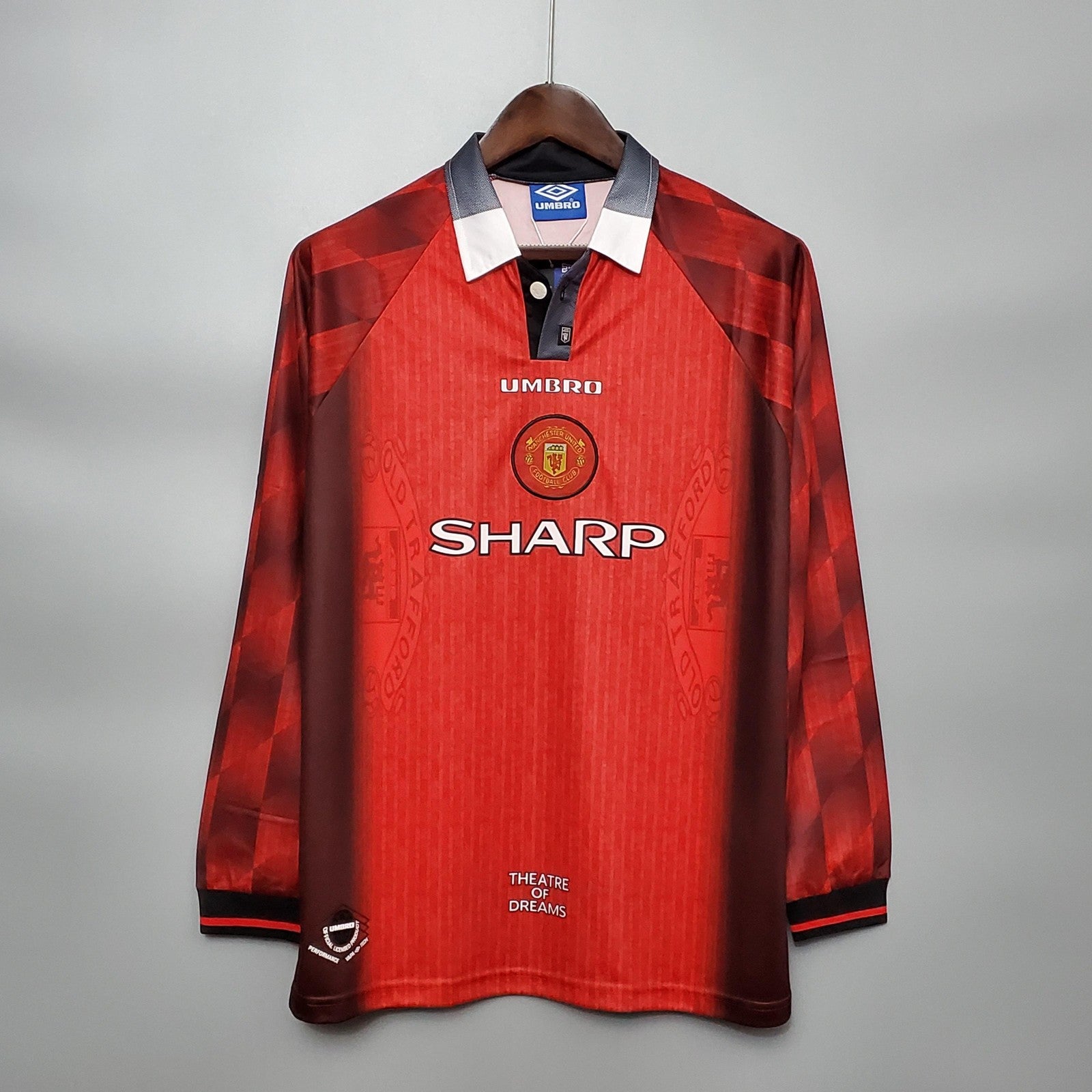 Retro Long Sleeve 1996 M U Home