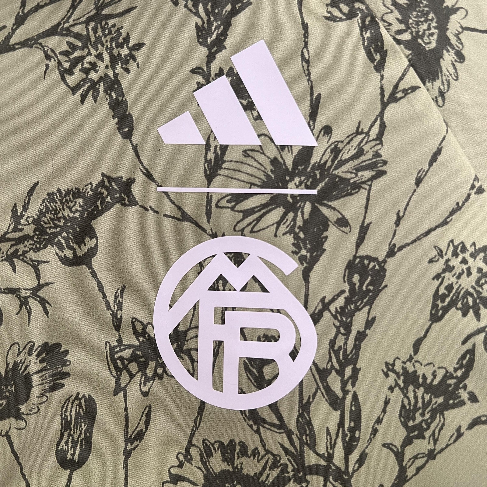 24 25 Bayern Munich Trench Coat Reversible