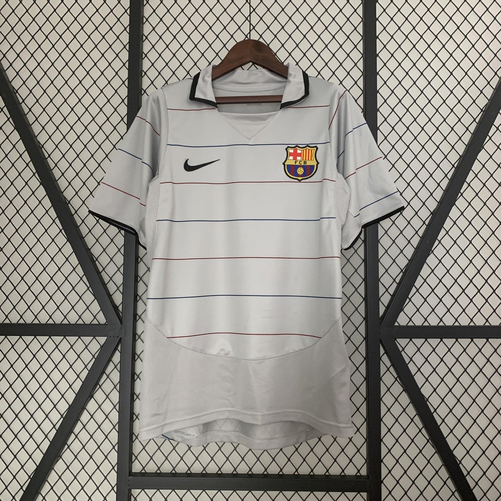 Retro Barcelona 03 04 Away