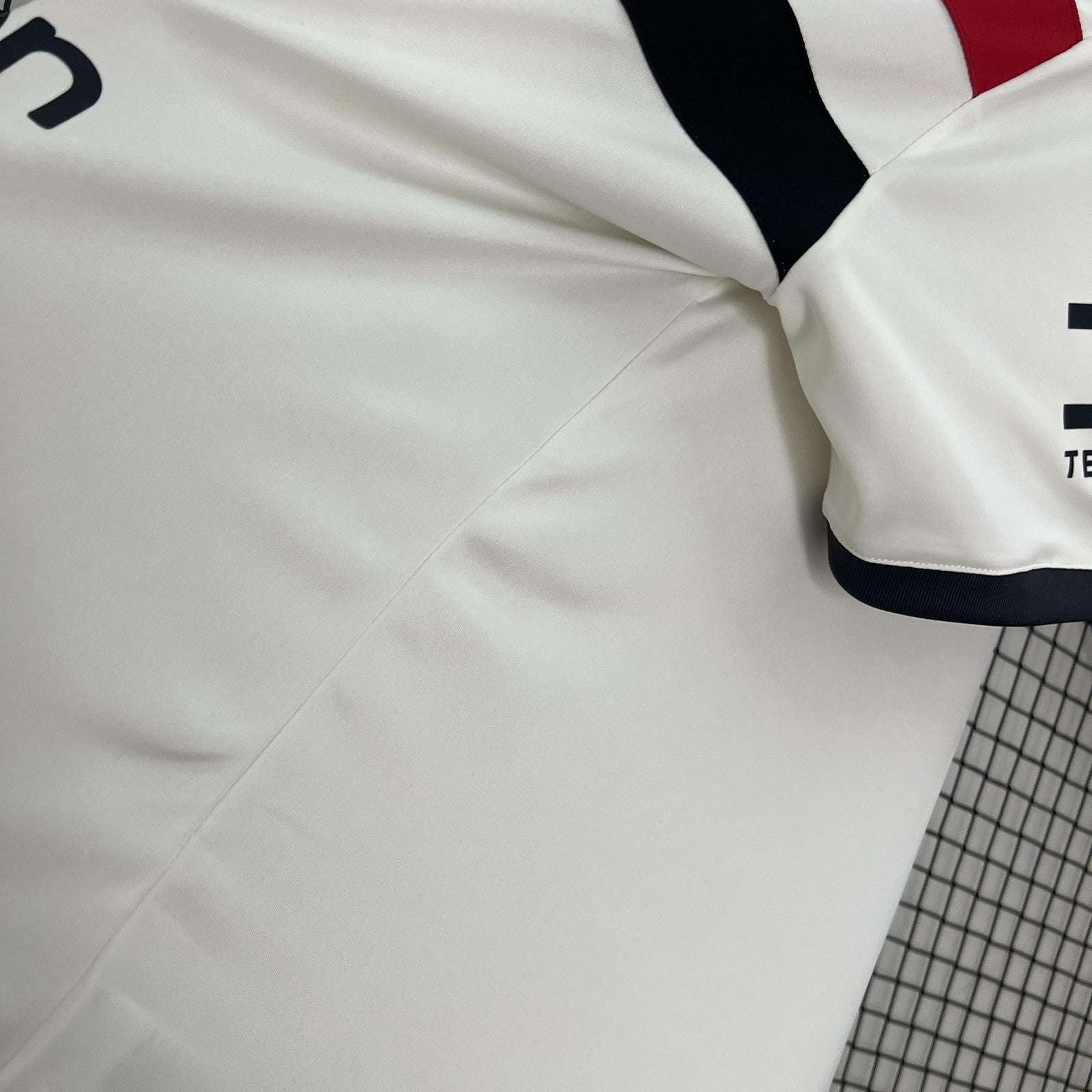 24 25 M U Third Away