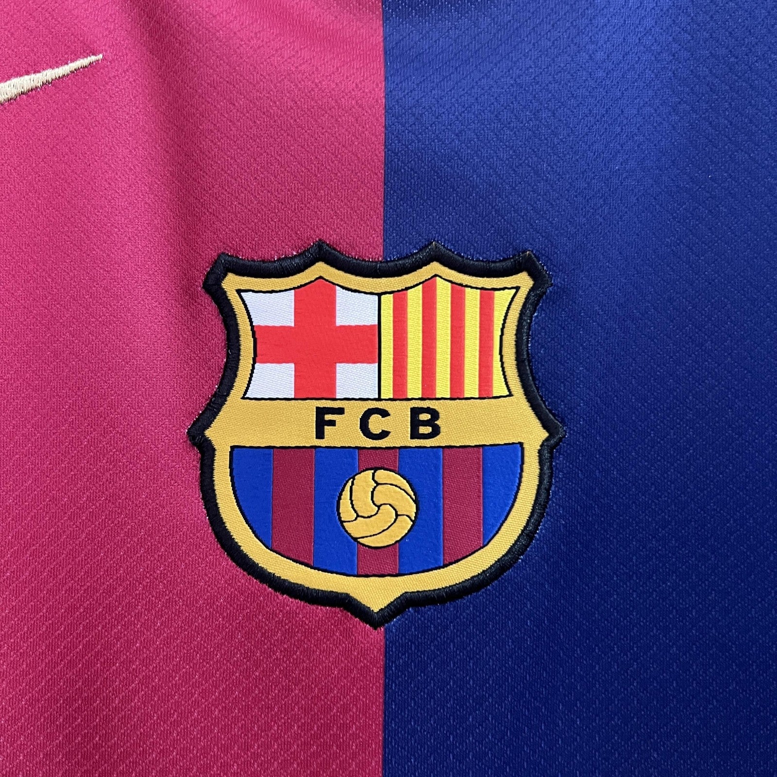 24 25 Barcelona Home 3