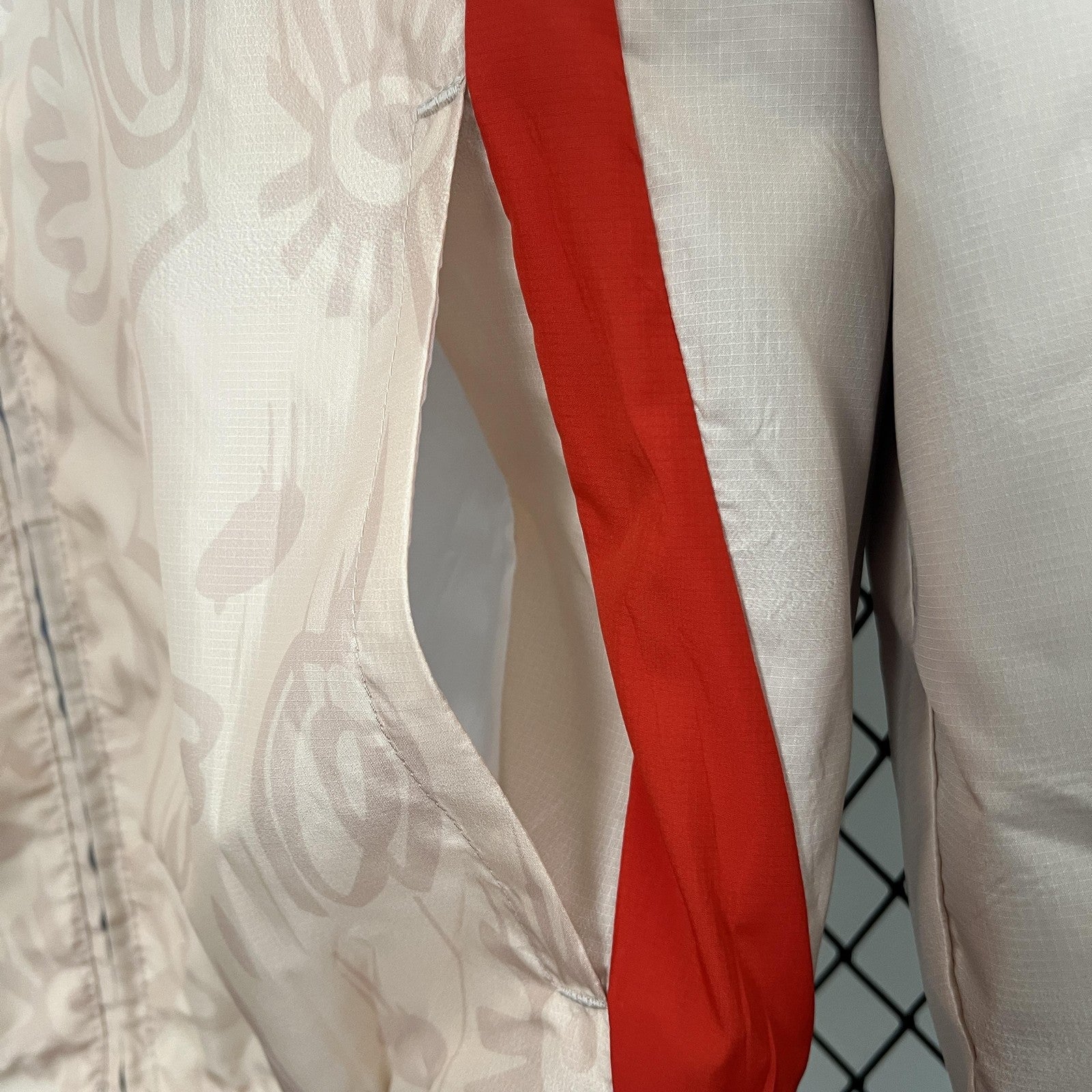 24 25 M U Trench Coat Reversible