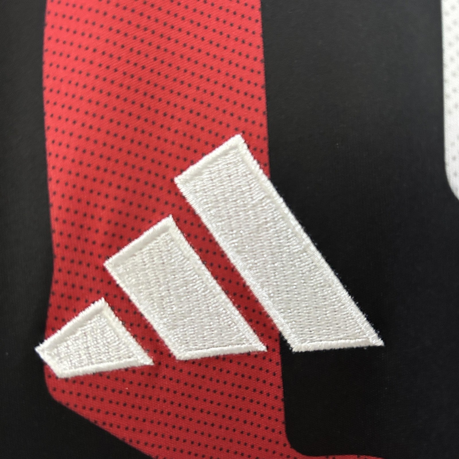 24 25 M U Special Edition