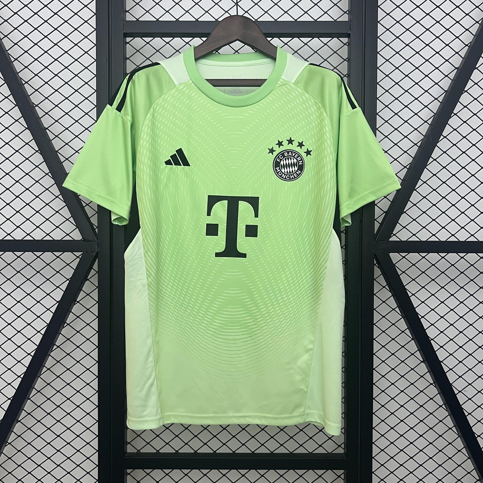 25 26 Bayern Munich Goalkeeper Green