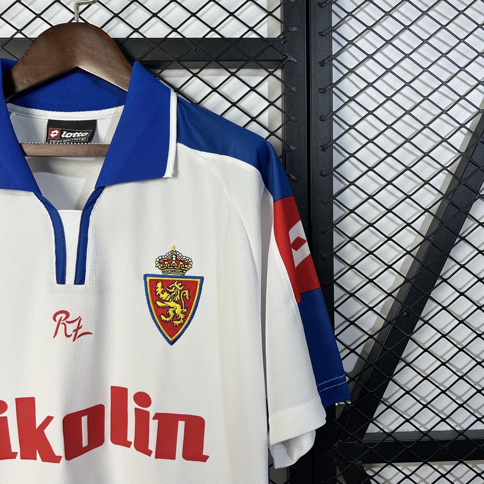 Retro 2004 Zaragoza Home