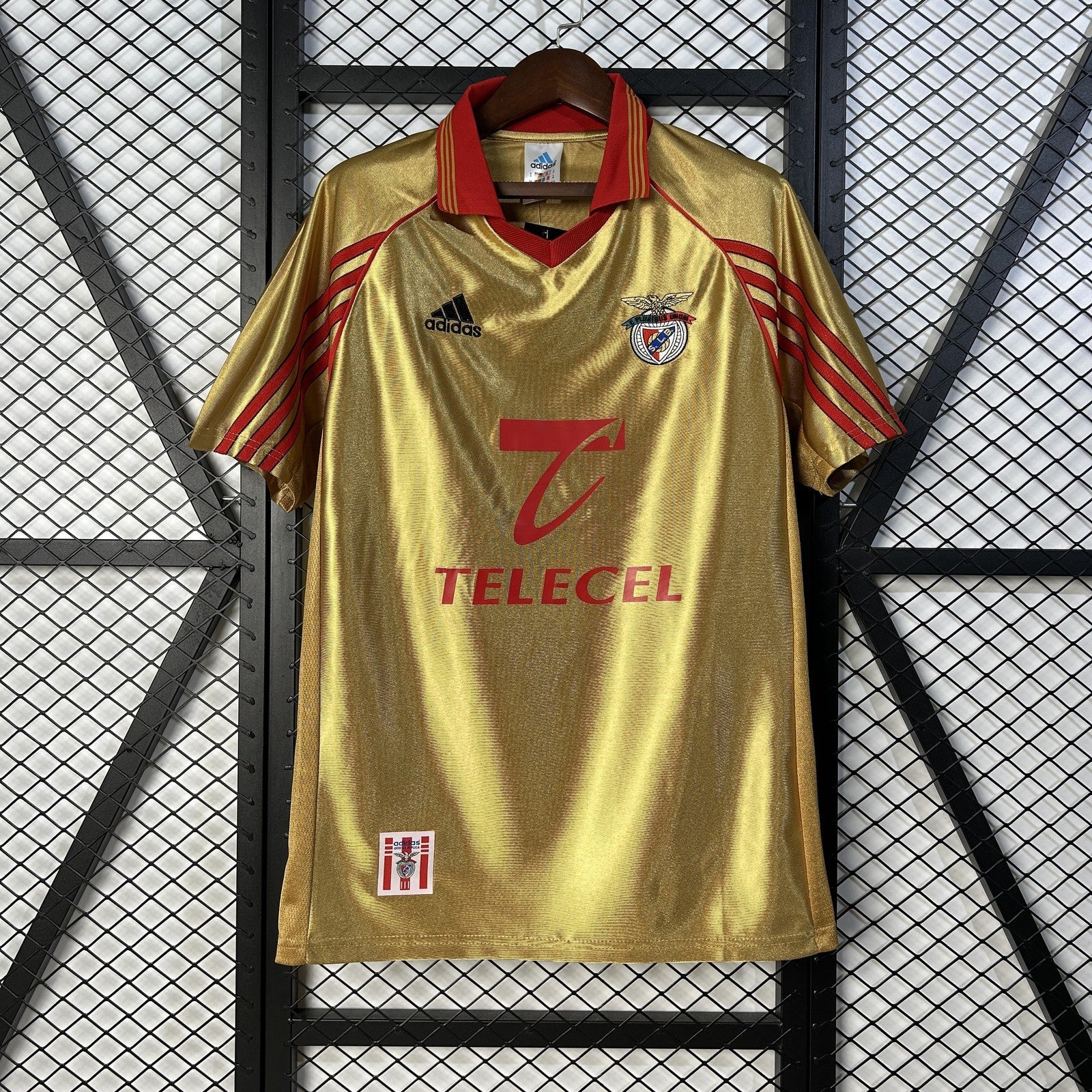 Retro 98 99 Benfica Away
