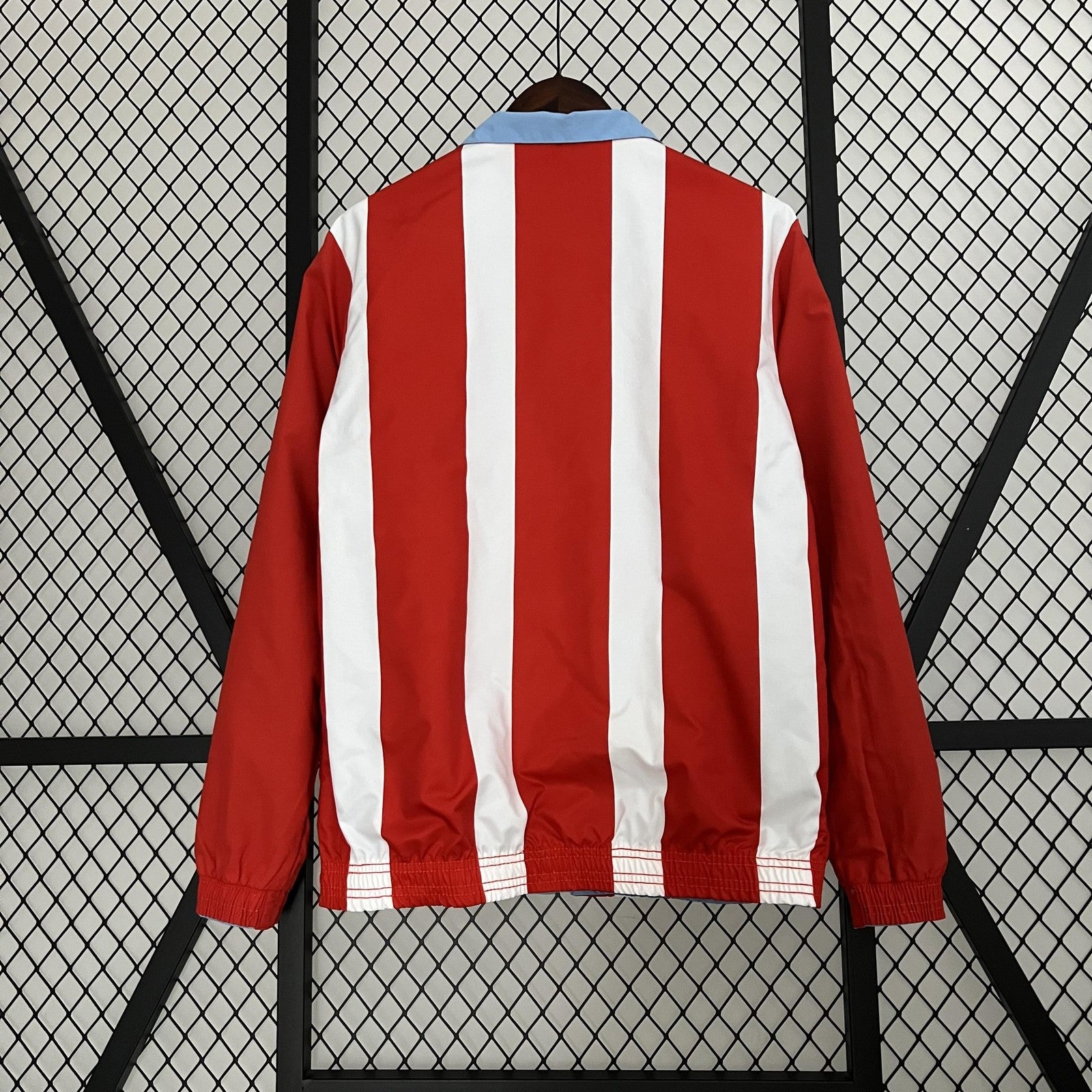 23 24 C D Guadalajara (women) Trench Coat Reversible