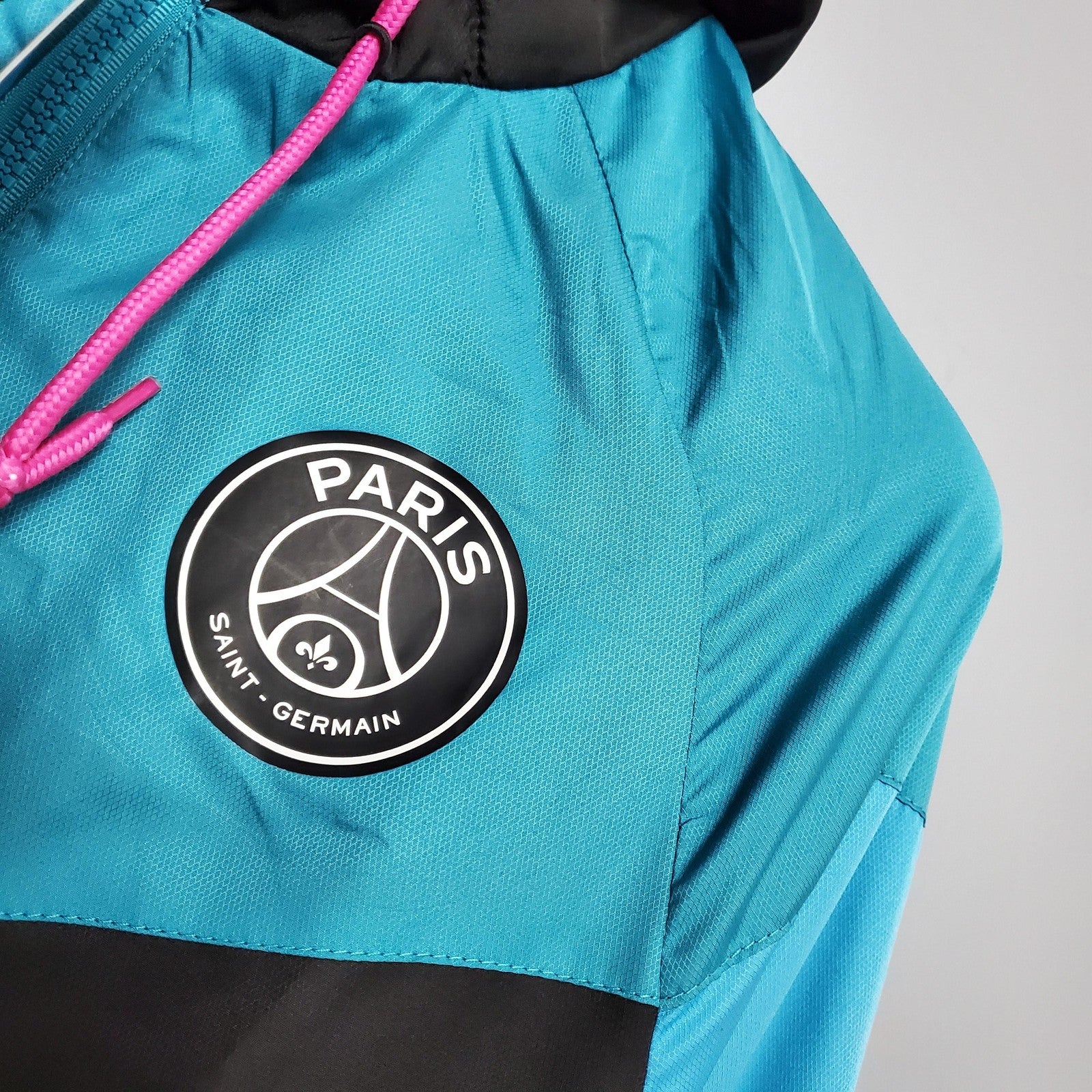 20 21 Windbreaker Psg Black Blue Purple