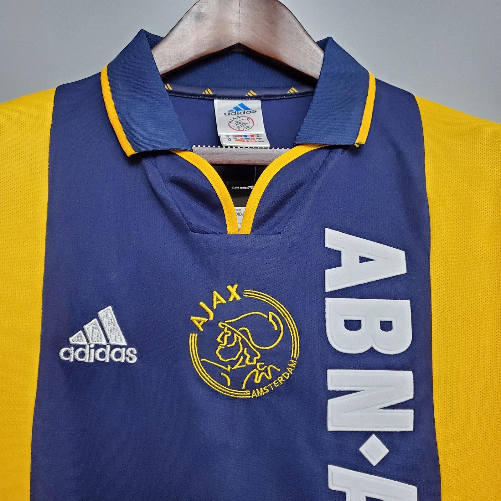 Retro Ajax Away