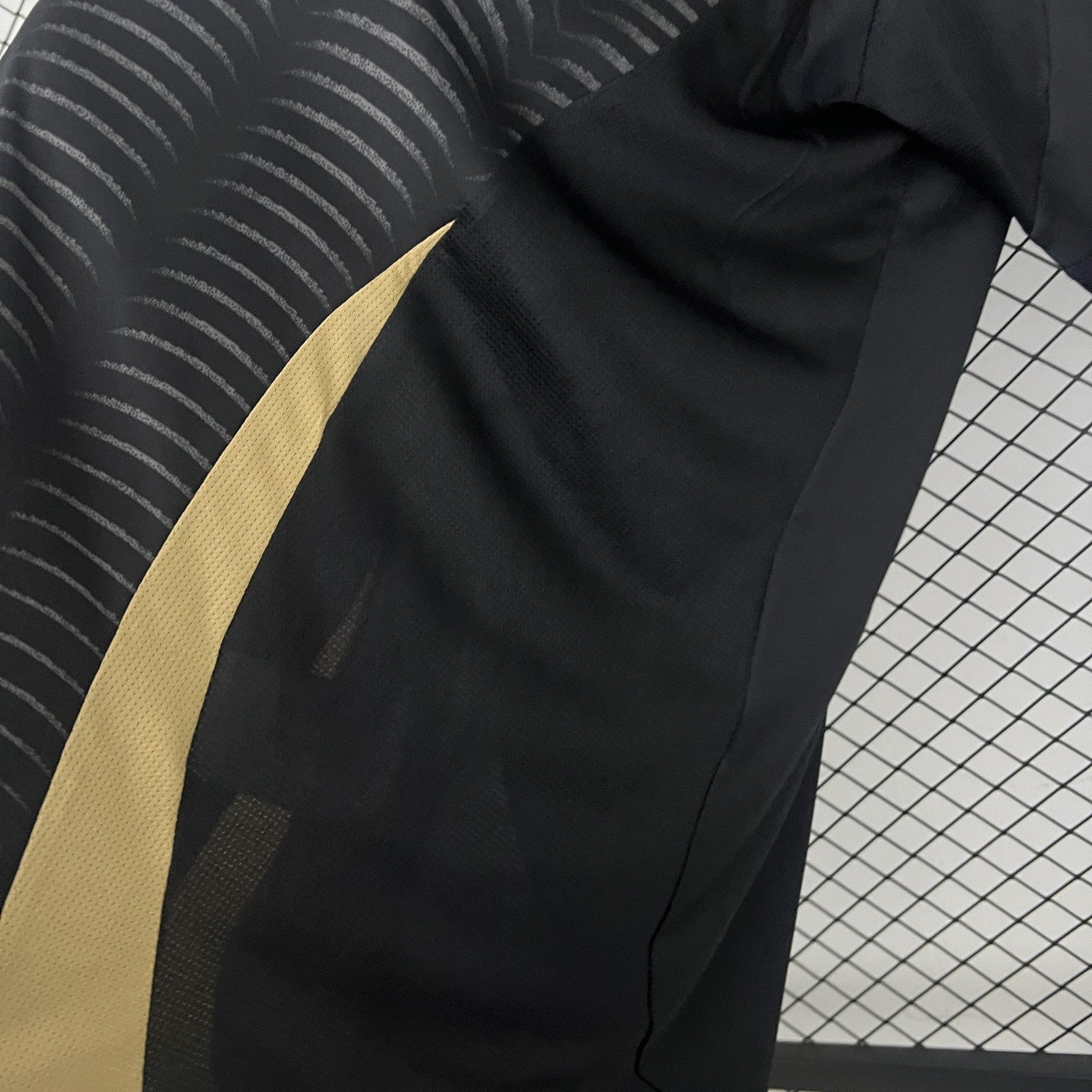 25 26 Colo Colo Away