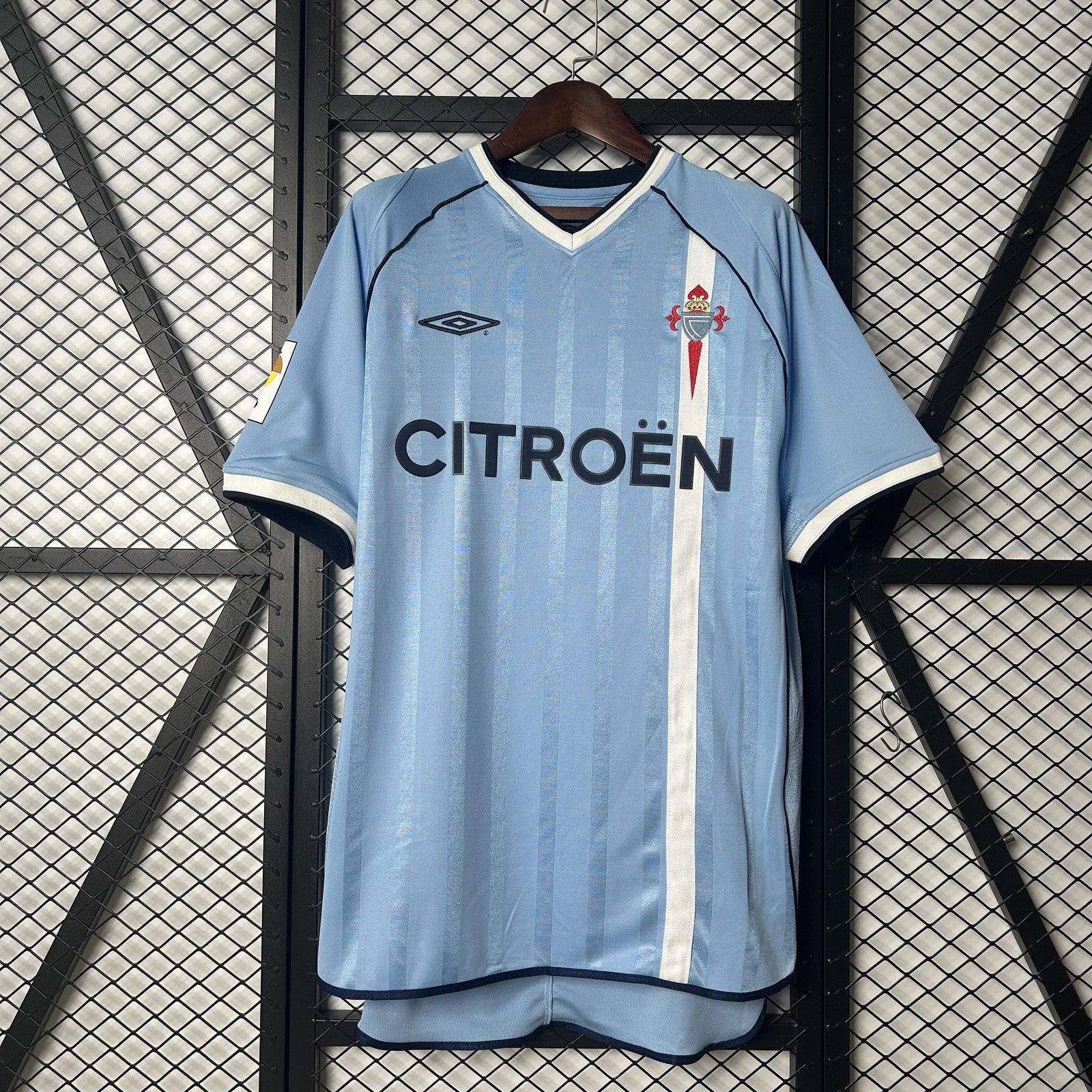 Retro Celta 01 02 Home
