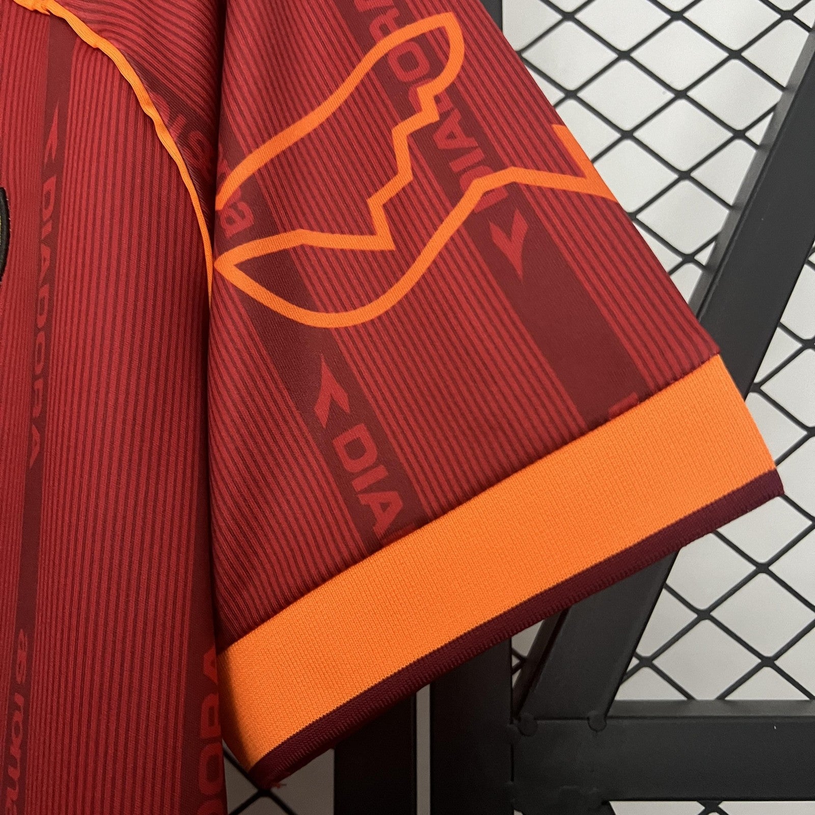 Retro Roma 99 00 Home