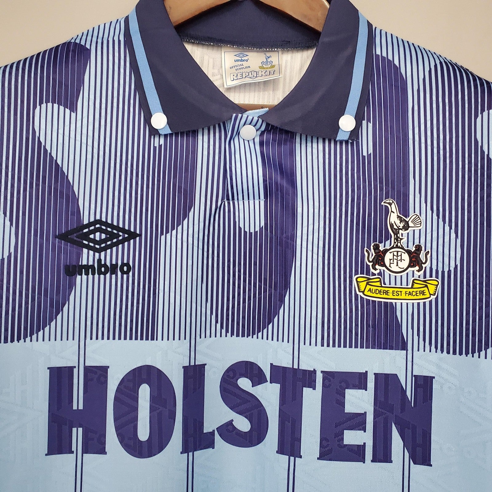 Retro Tottenham Third Away