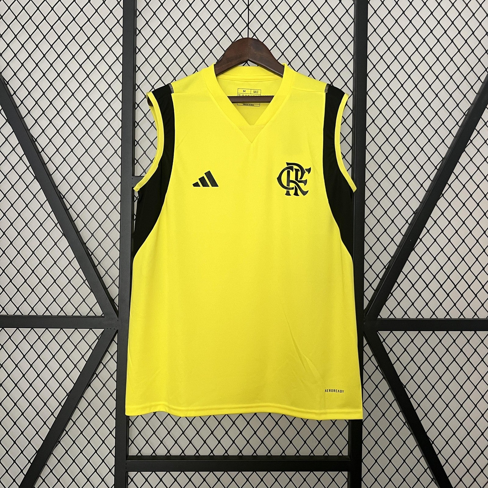 24 25 Vest Flamenco Training Wear Yellow