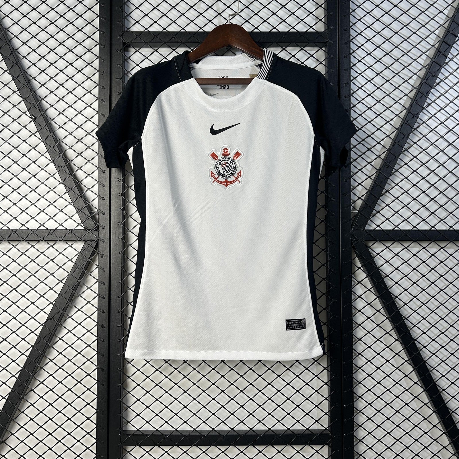25 26 Women Corinthians Home