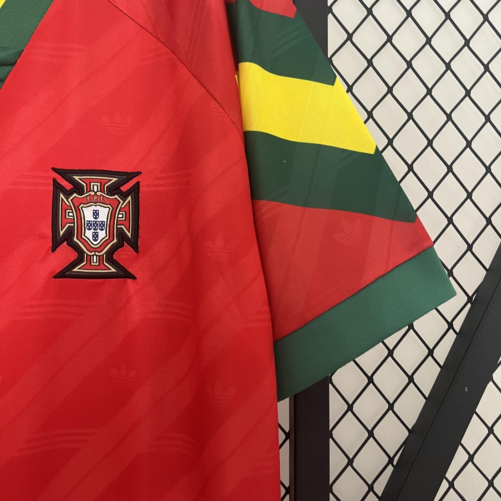 Retro Portugal Home