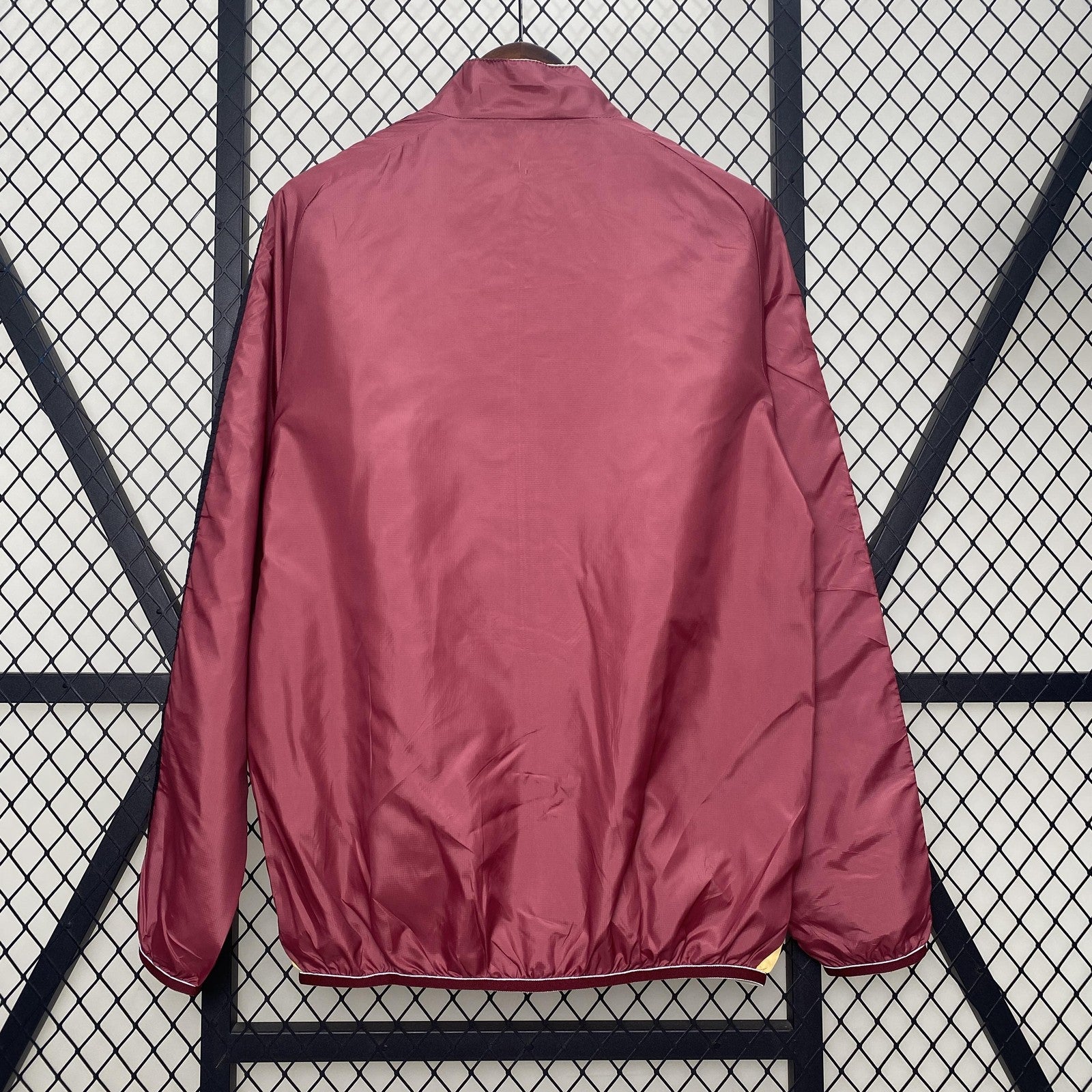 24 25 Roma Windbreaker
