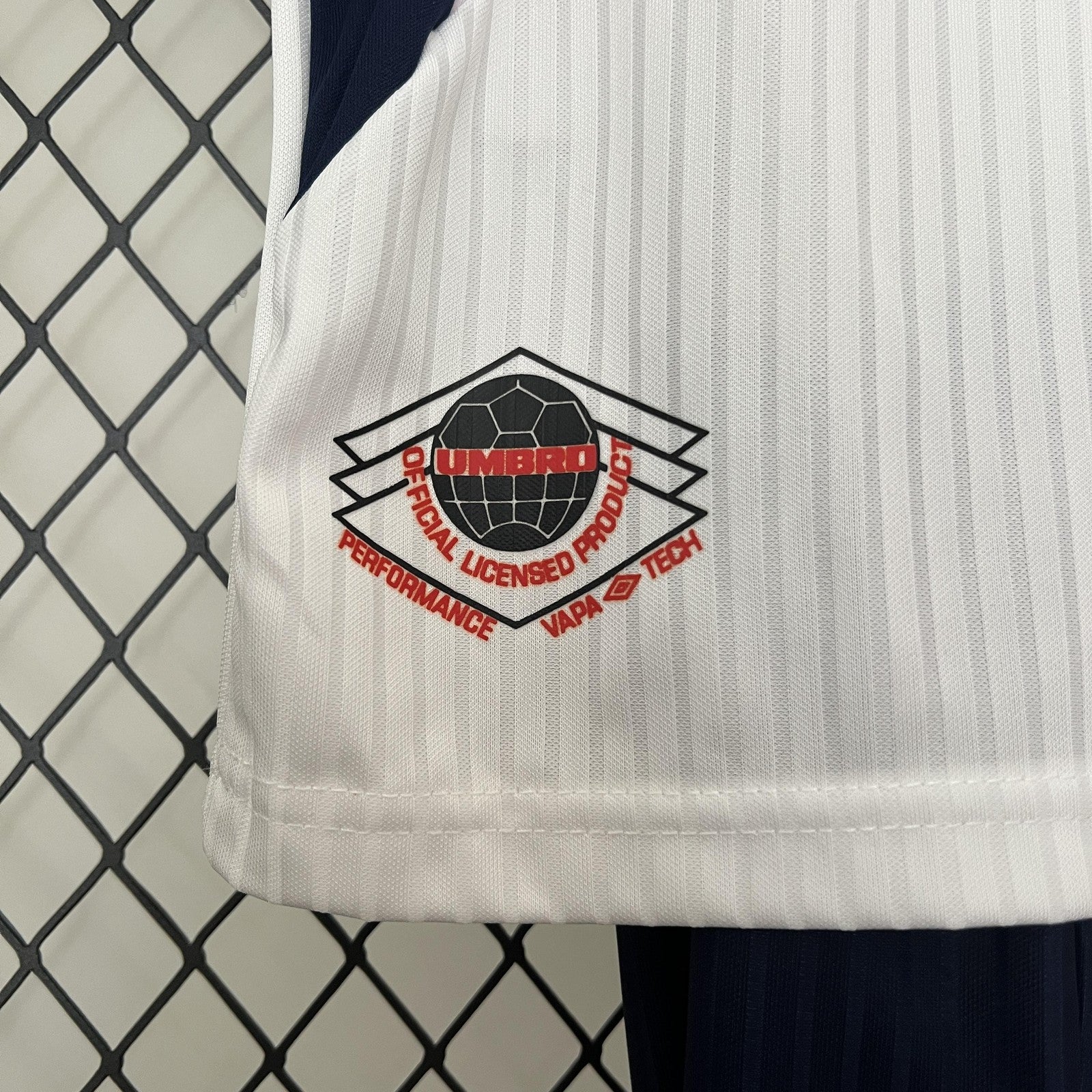 Kids England 1998 Home