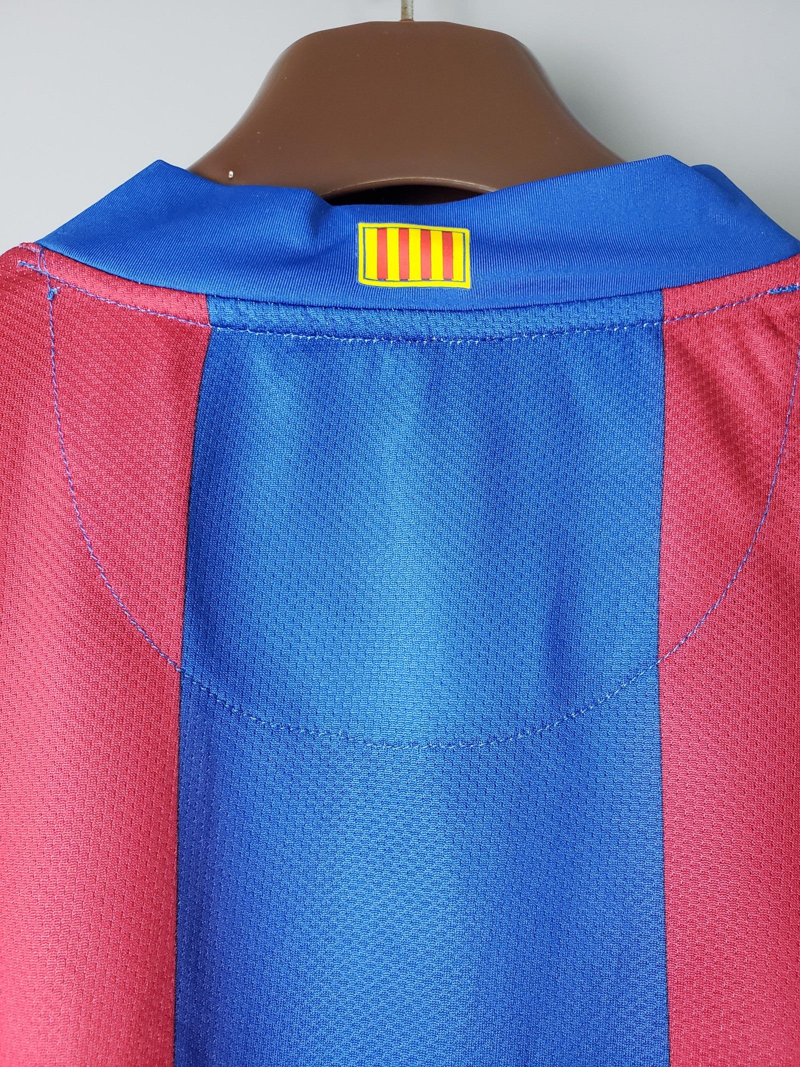 Retro Barcelona Long Sleeves Home