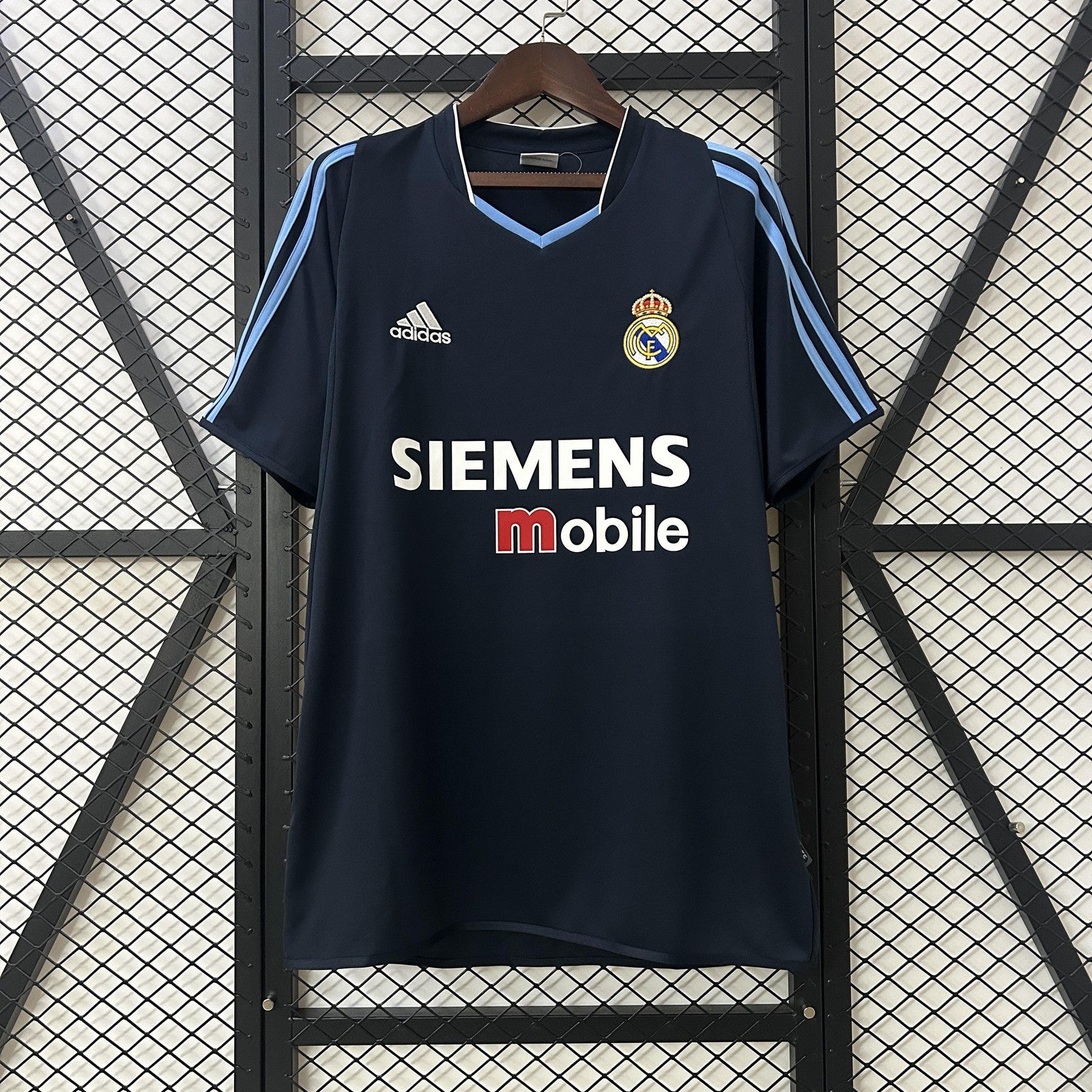 Retro Real Madrid 03 04 Away