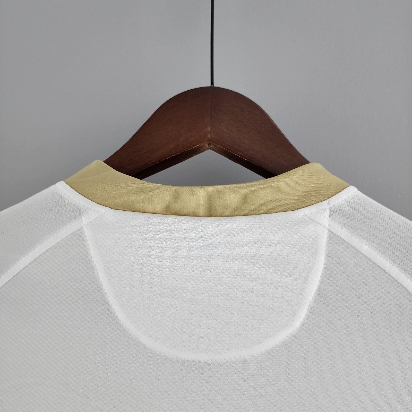 Retro M U 06 07 Away