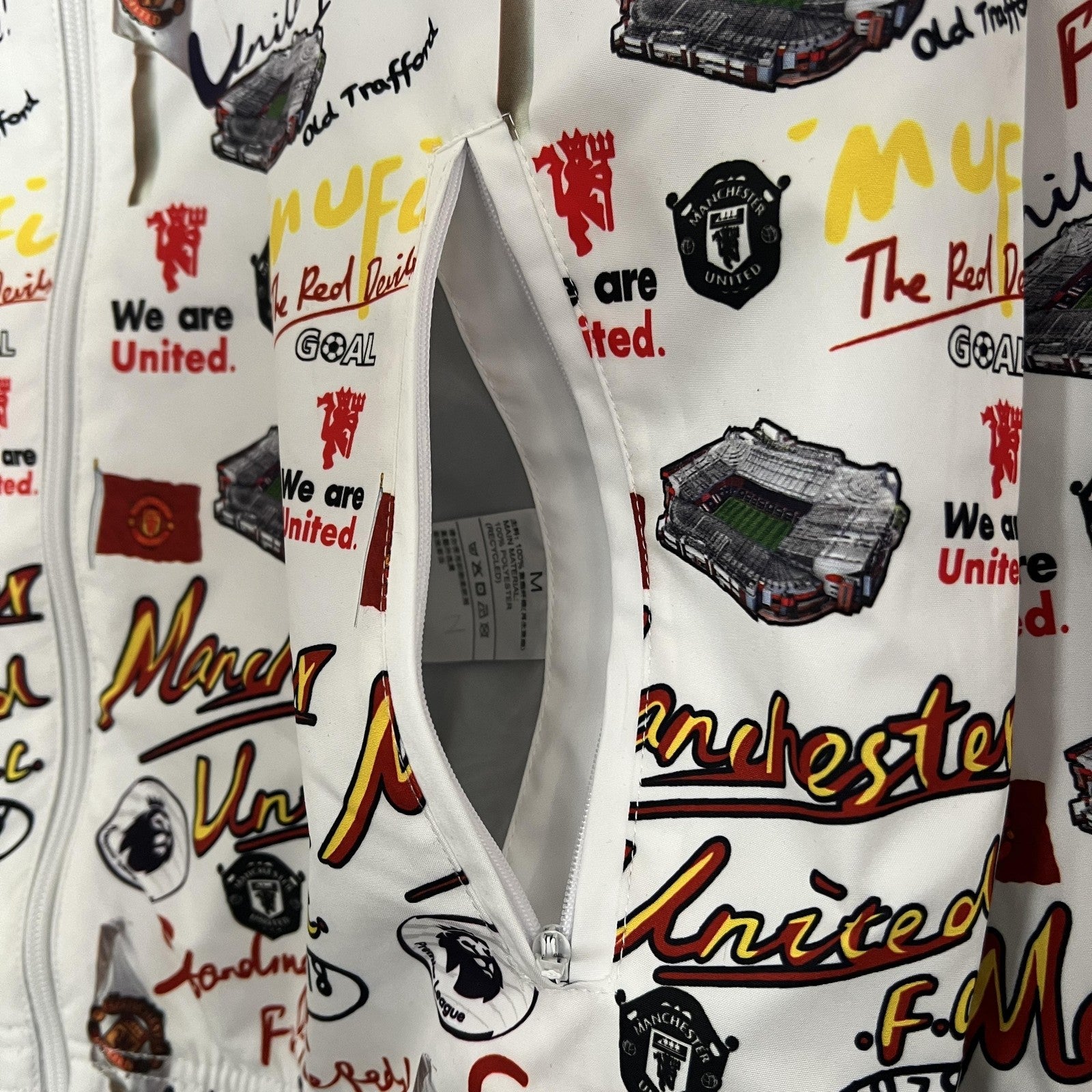 23 24 M U Trench Coat Reversible 2