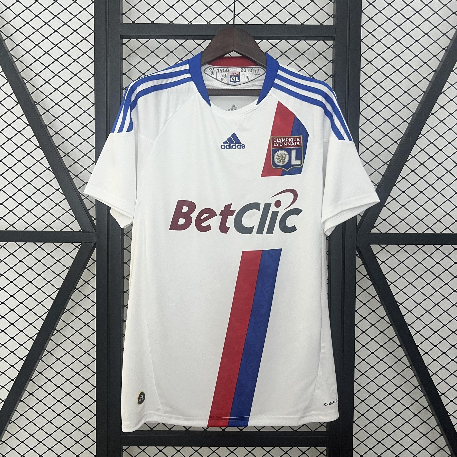 Retro Lyon Home