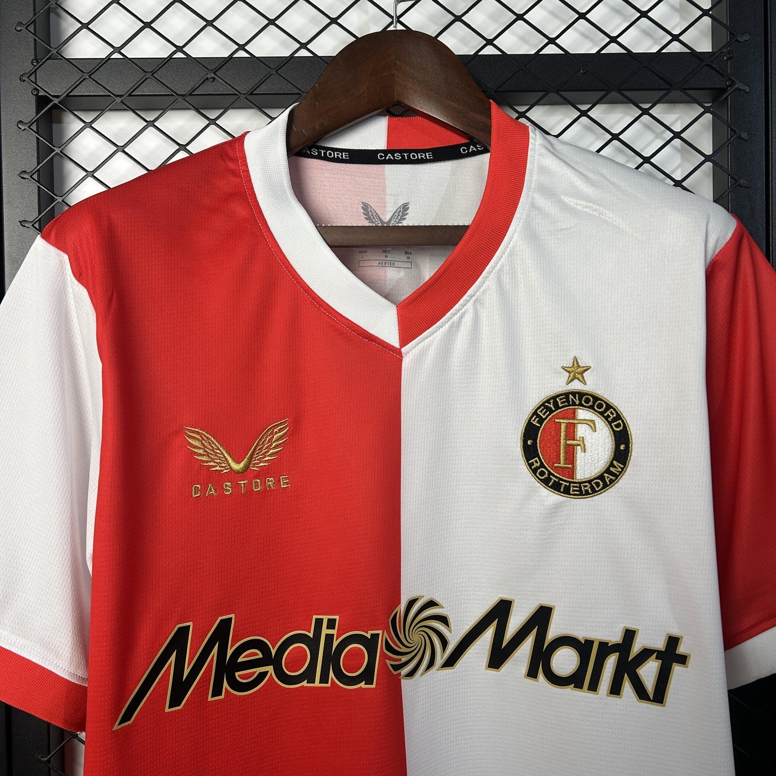 25 26 Eindhoven Home