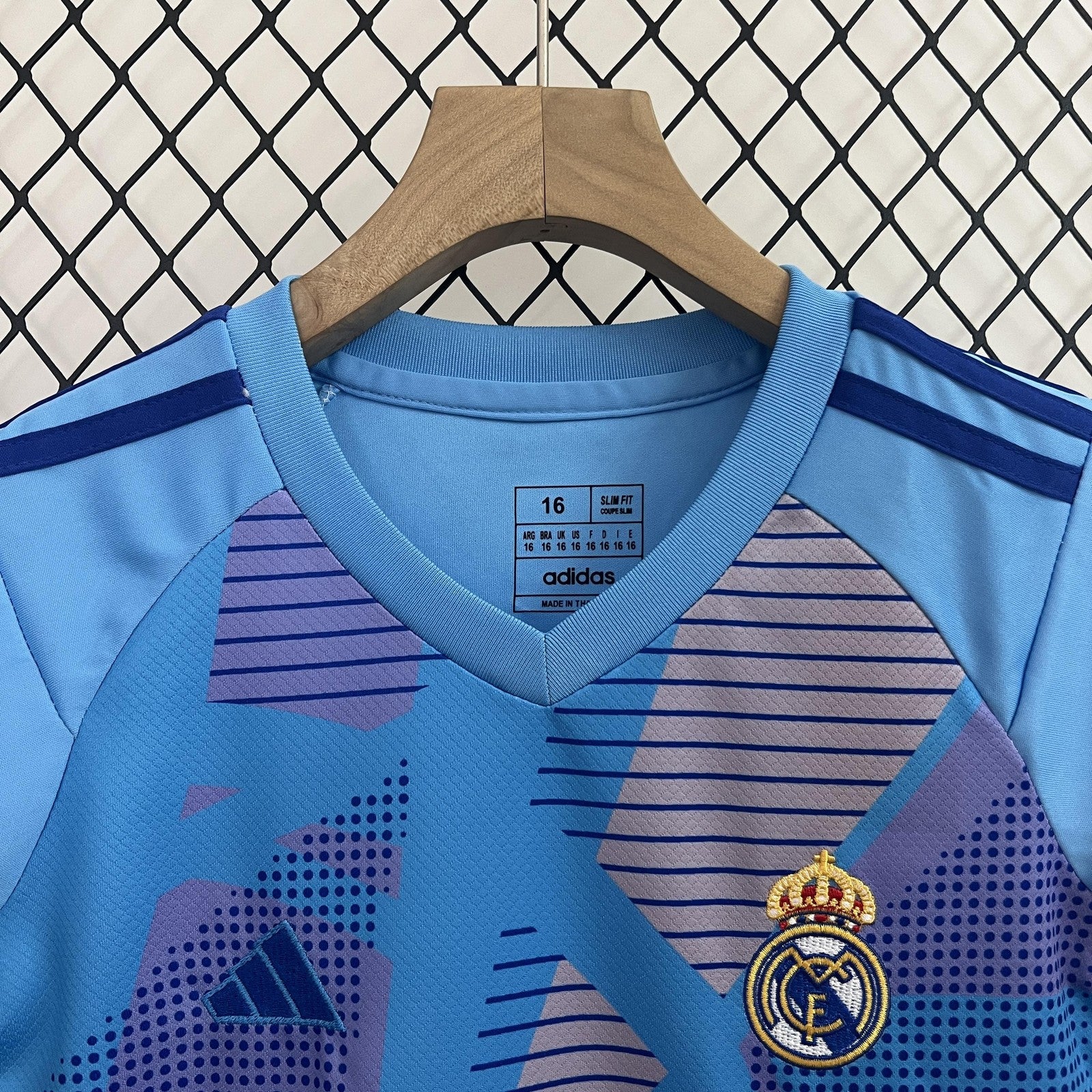 24 25 Kids Goalkeeper Real Madrid Blue