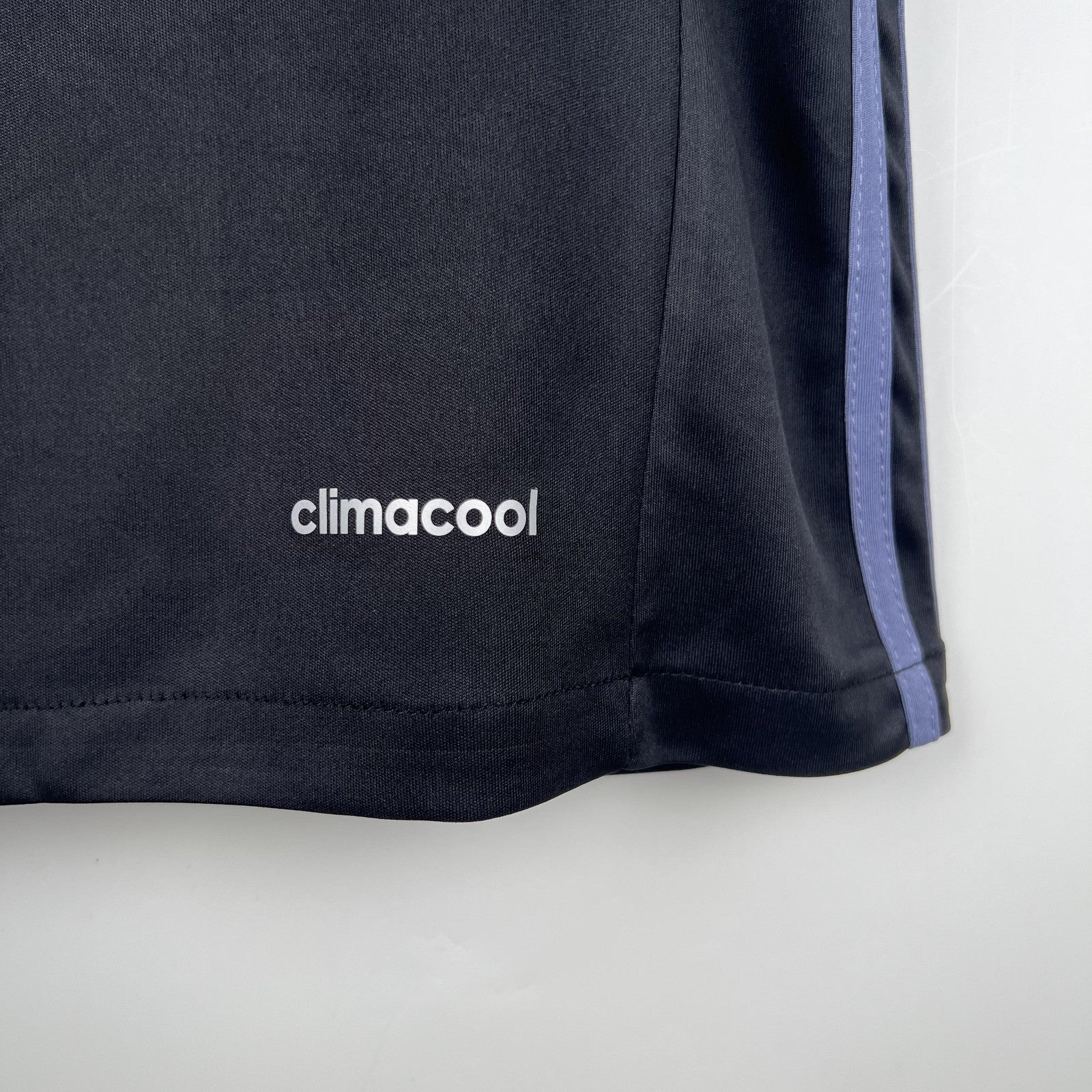 Retro Real Madrid 16 17 Third Away