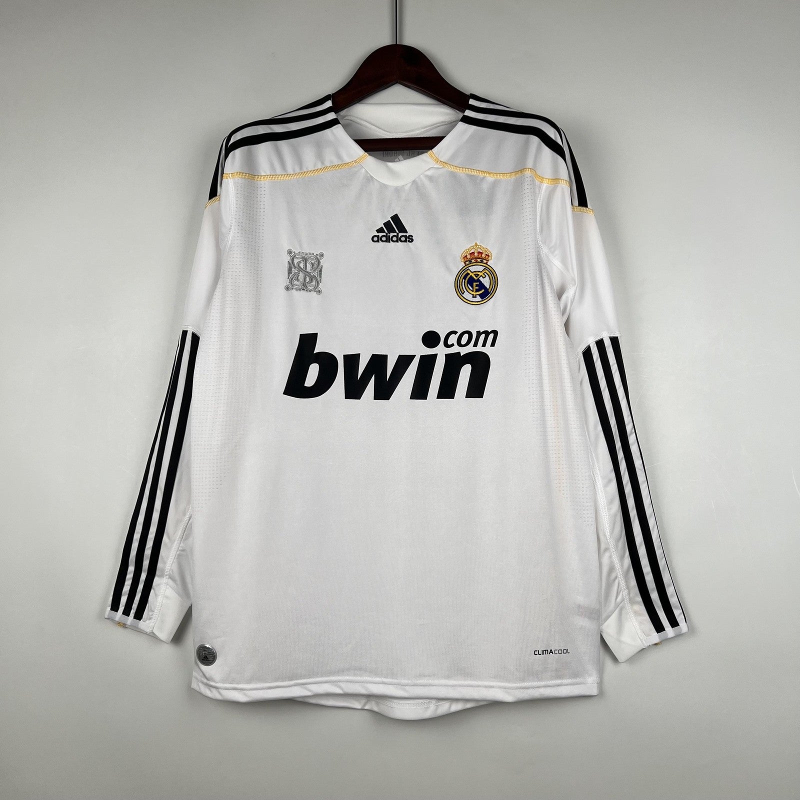 Retro Real Madrid Long Sleeve Home