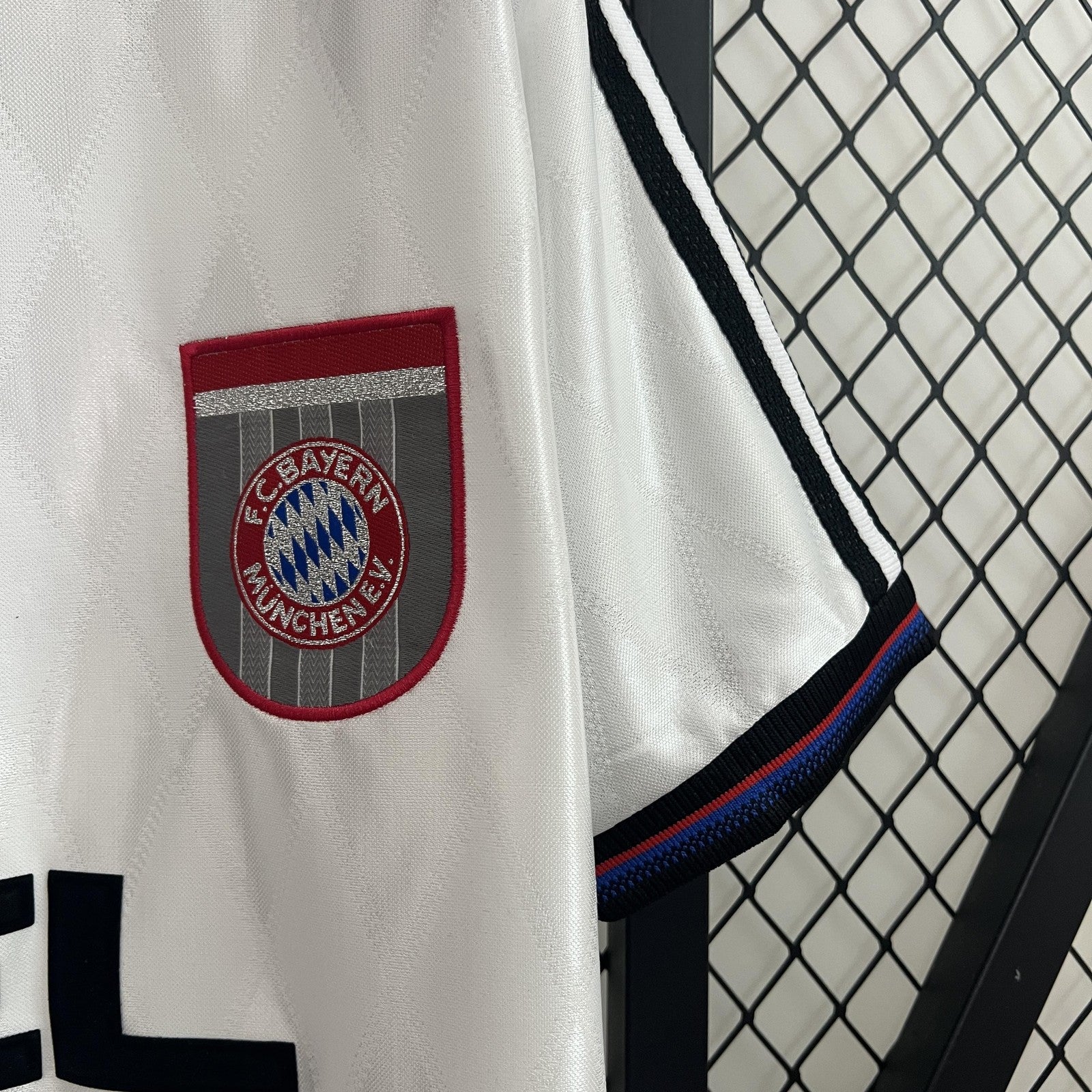 Retro Bayern Munich 96 98 Away