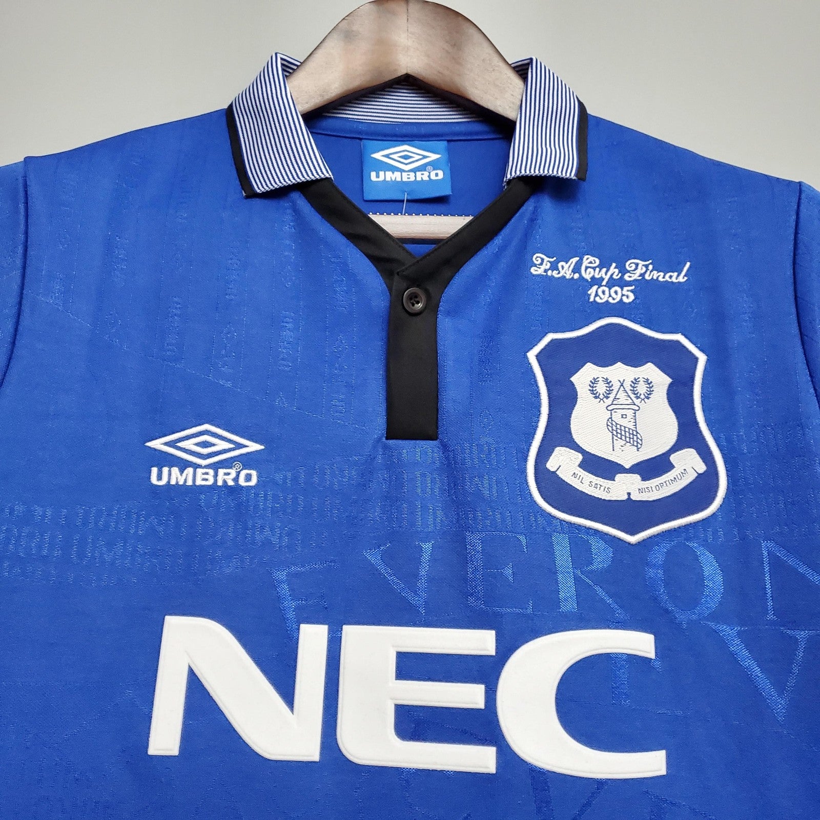 Retro Everton Home